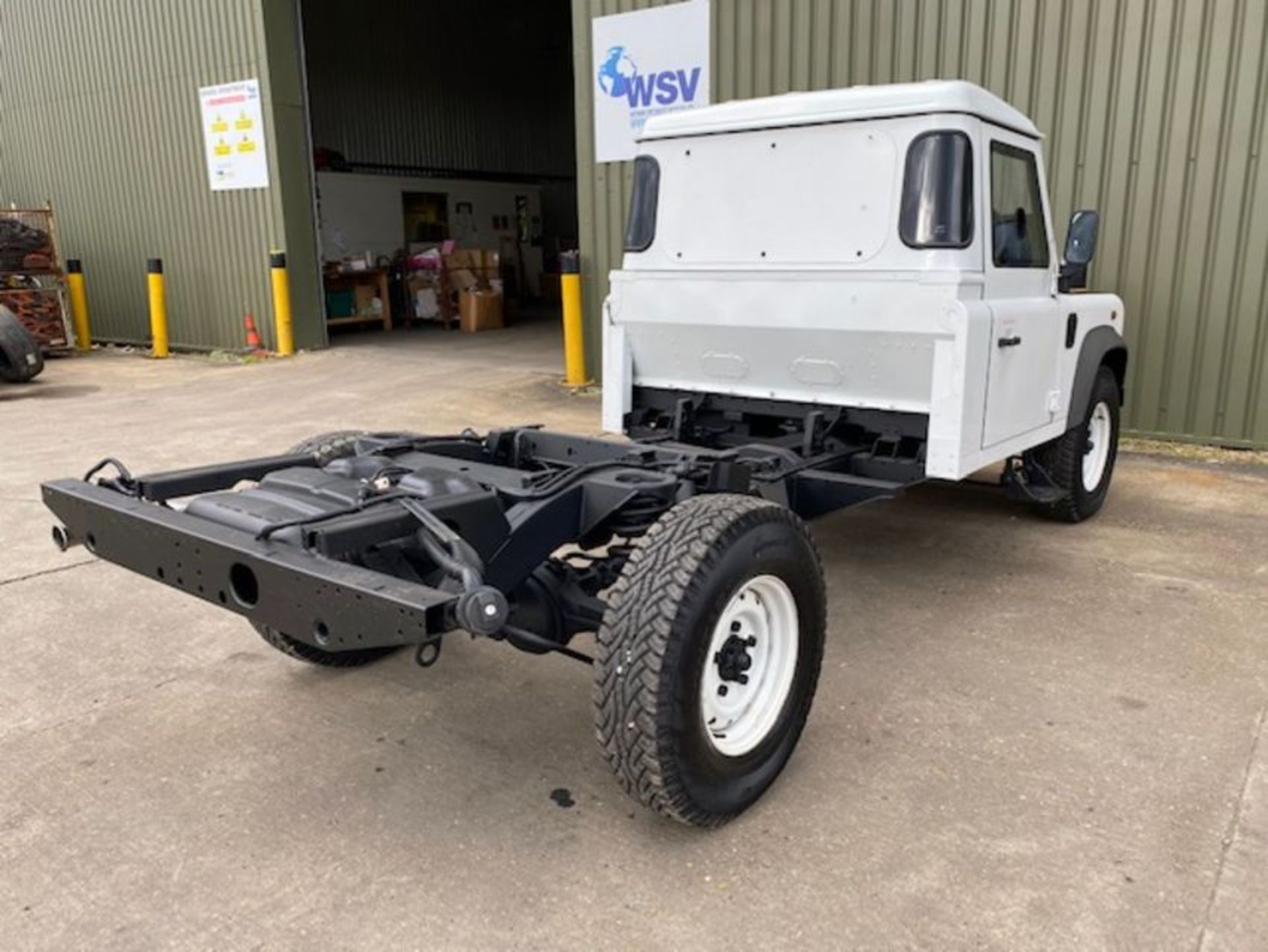 Land Rover Defender 130 chassis cab, Armoured bodywork, 2 door station wagon, right hand drive (RHD) - Image 9 of 51