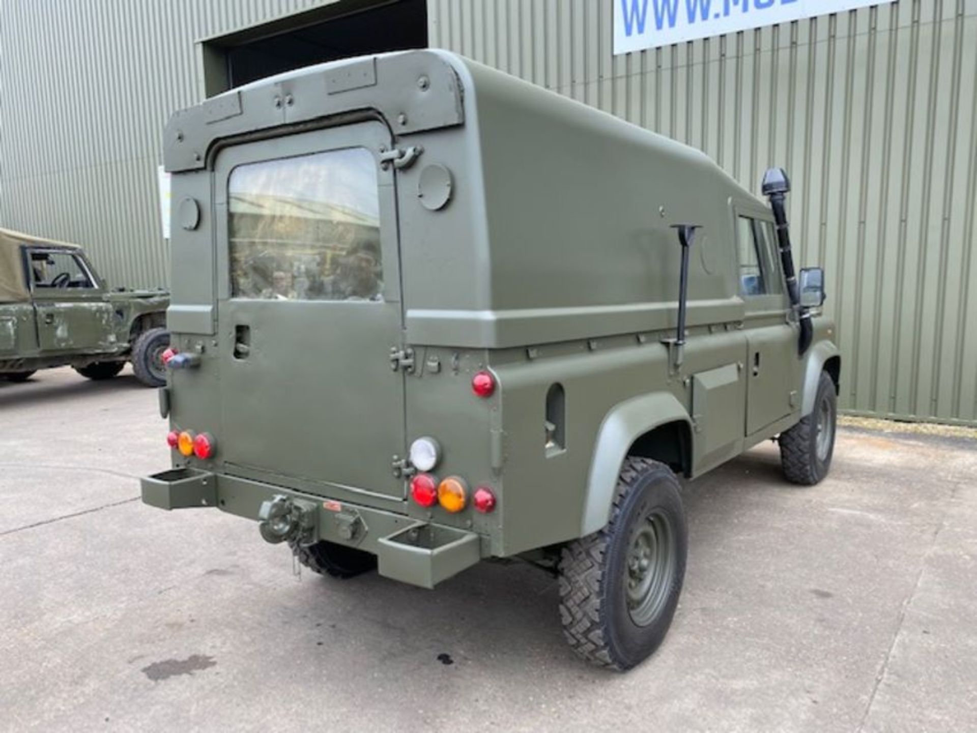 Land Rover Defender 110 Wolf 300TDi FFR hardtop LHD, TUM Remus upgrade - Image 7 of 47