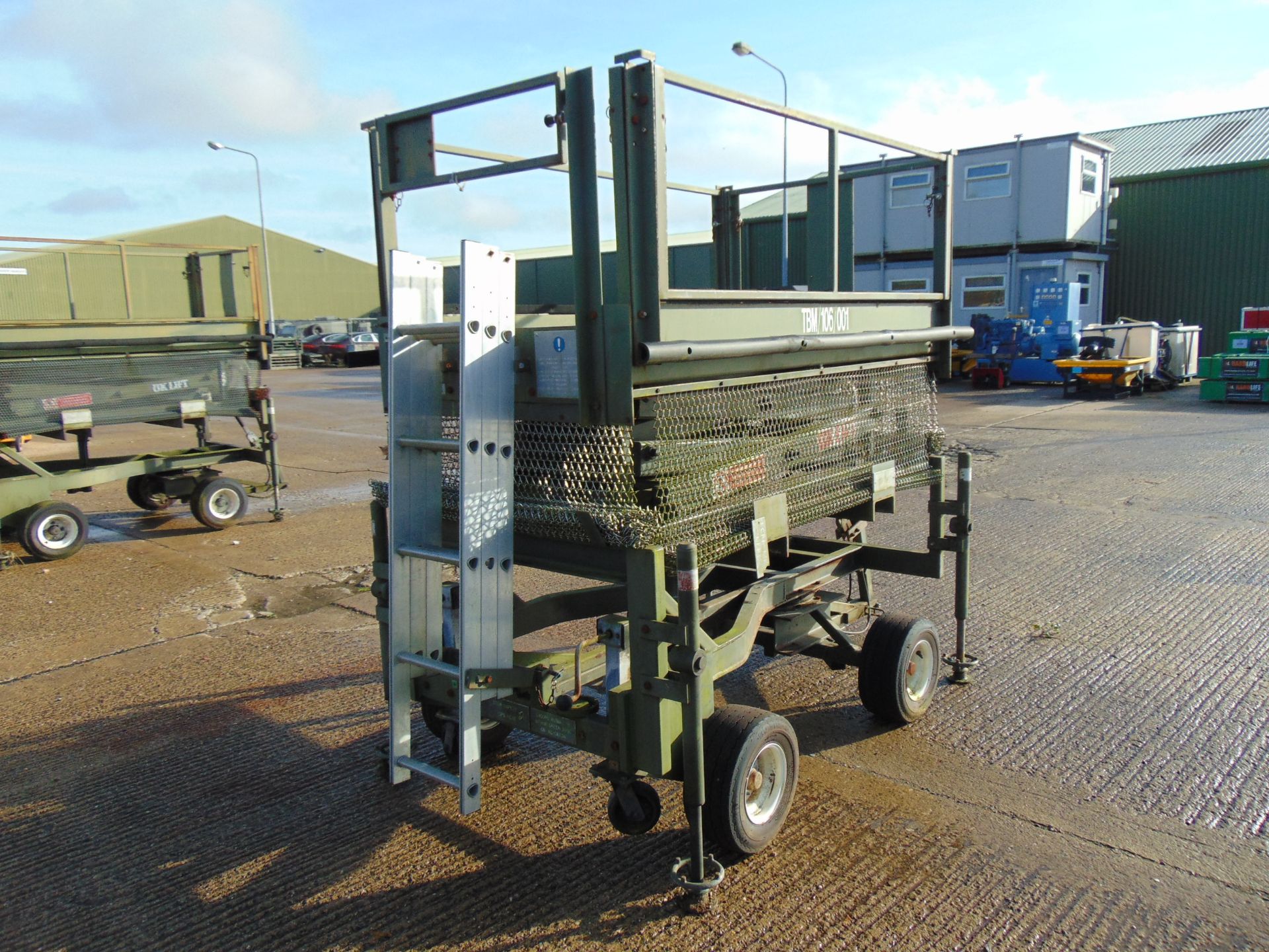 UK Lift Aircraft Hydraulic Access Platform from RAF as Shown - Image 6 of 12