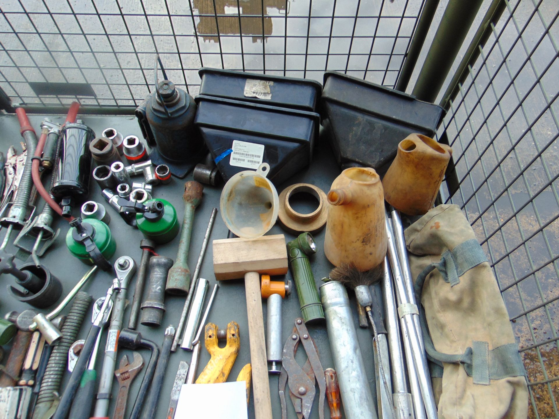 1 x Stillage of Tools as shown - Image 4 of 6