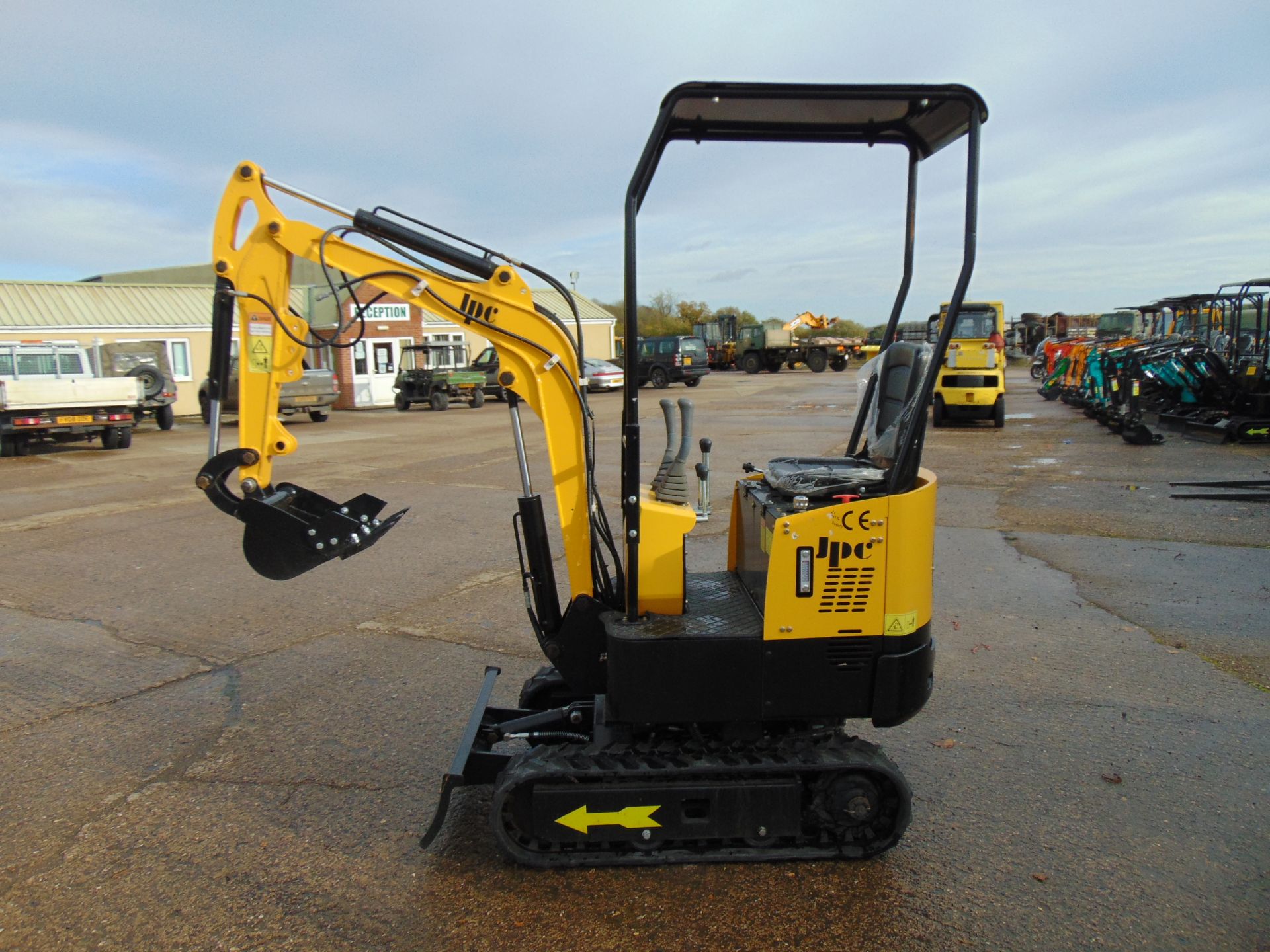 2022 HT12 Mini Excavator - Image 5 of 20