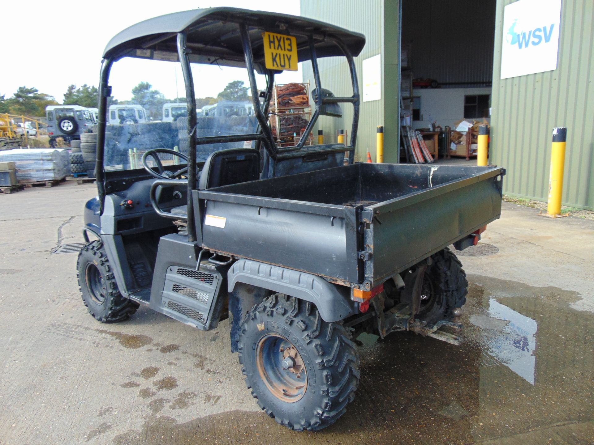 2013 Cushman XD1600 4x4 Diesel Utility Vehicle Showing 217 hrs - Image 10 of 17