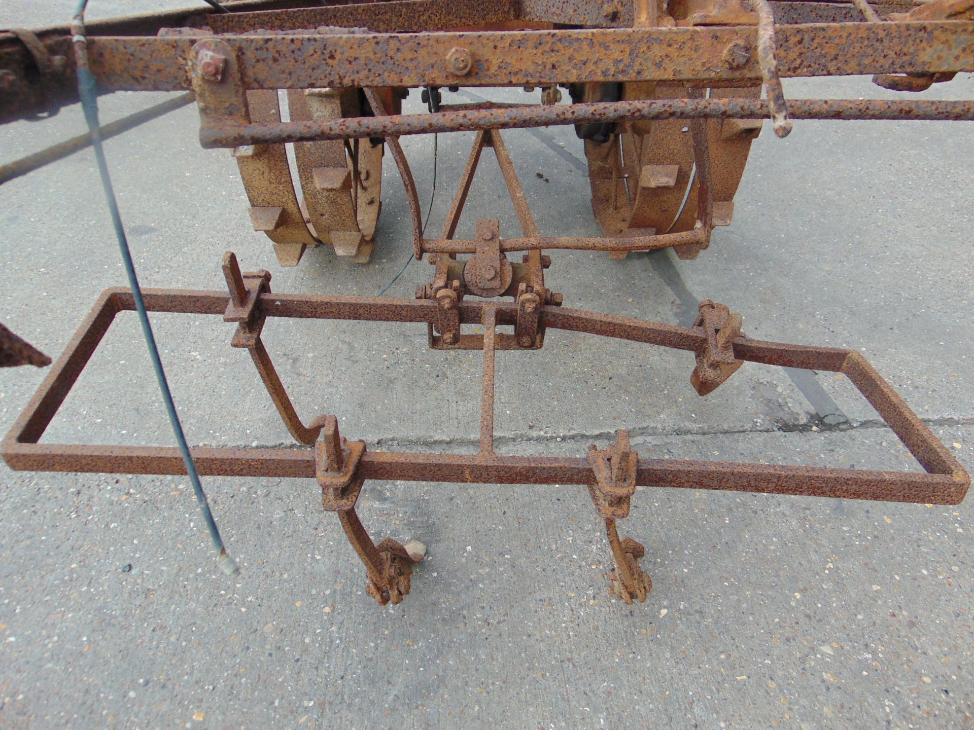 V. Rare Vintage BMB Plough Mate c/w set of Original Implements - Image 9 of 13