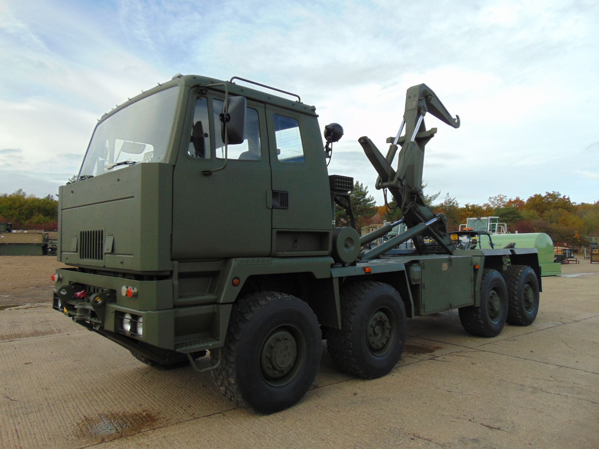 DAF 8x6 DROPS Multilift LHD Hook Loader - Image 9 of 33