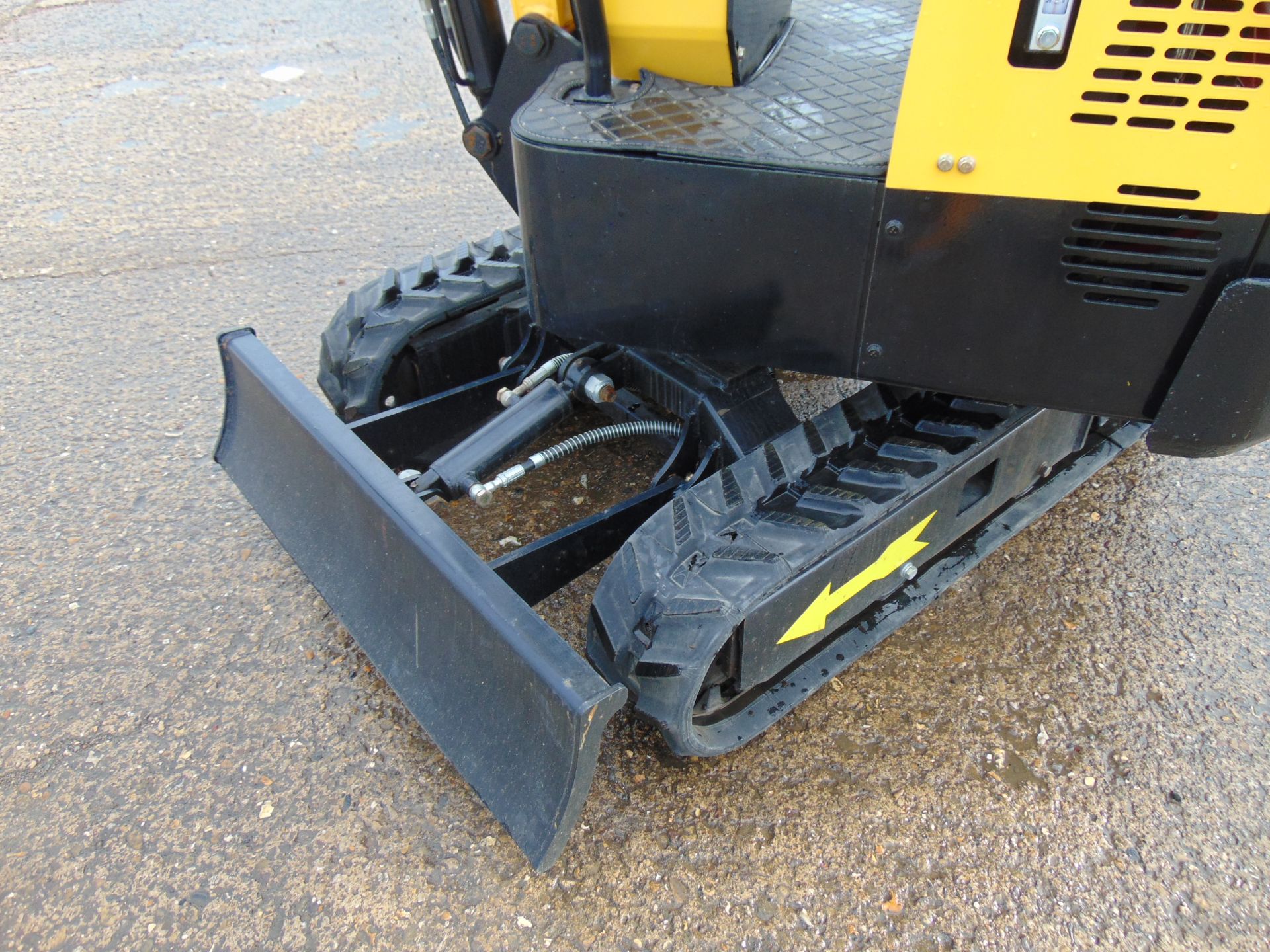 2022 HT12 Mini Excavator - Image 10 of 20