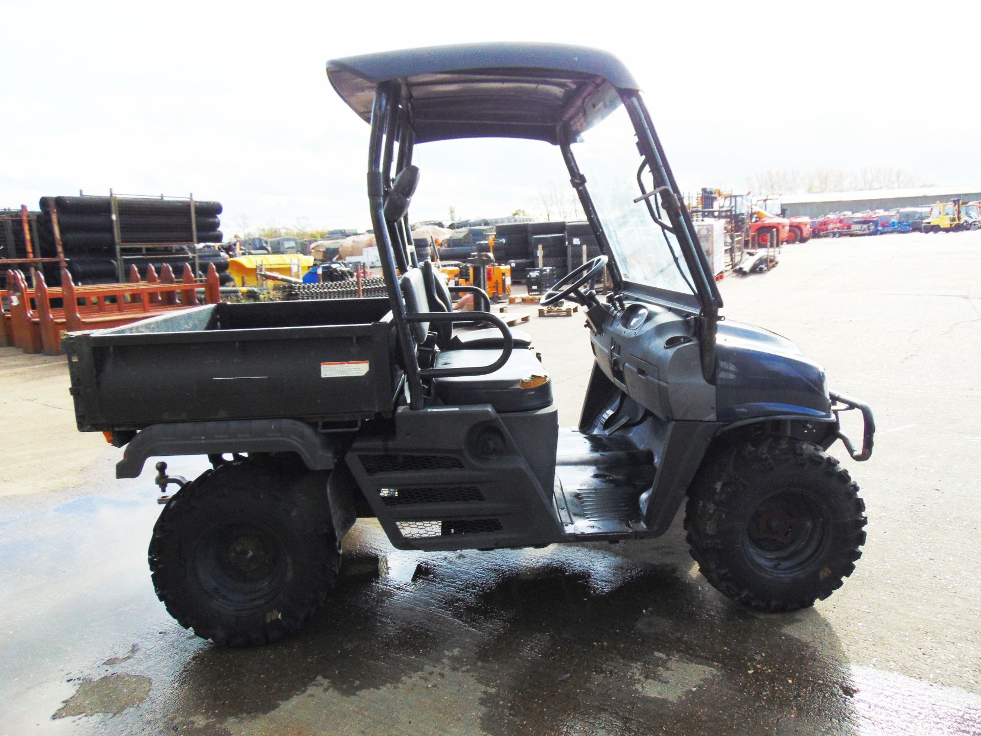 2013 Cushman XD1600 4x4 Diesel Utility Vehicle Showing 217 hrs - Image 7 of 17