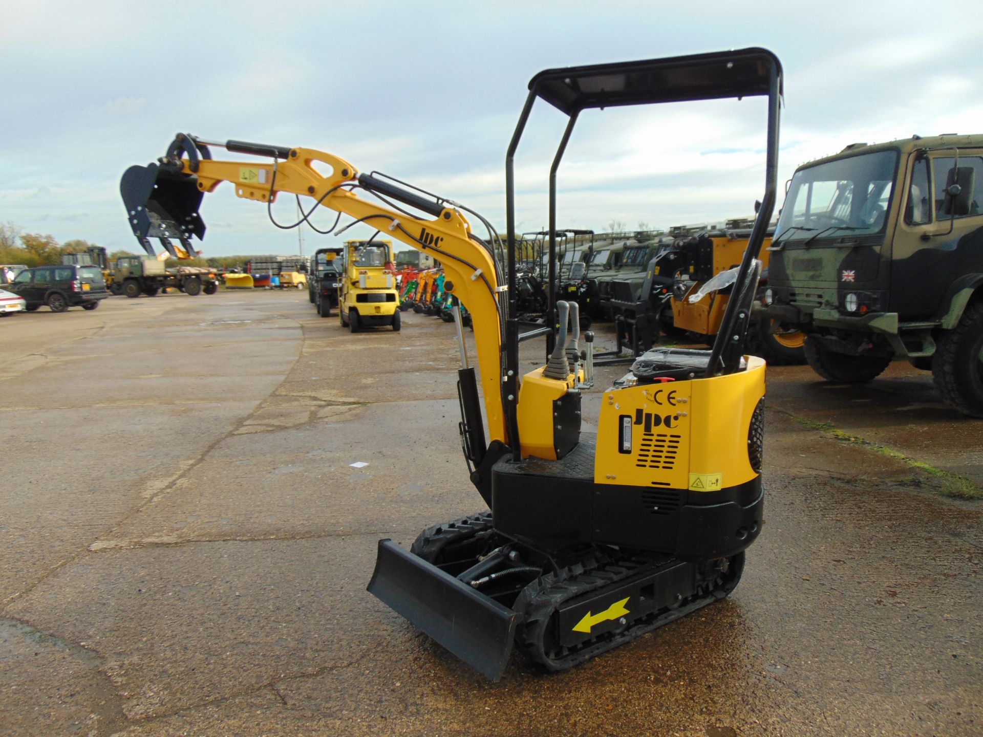 2022 HT12 Mini Excavator - Image 9 of 20