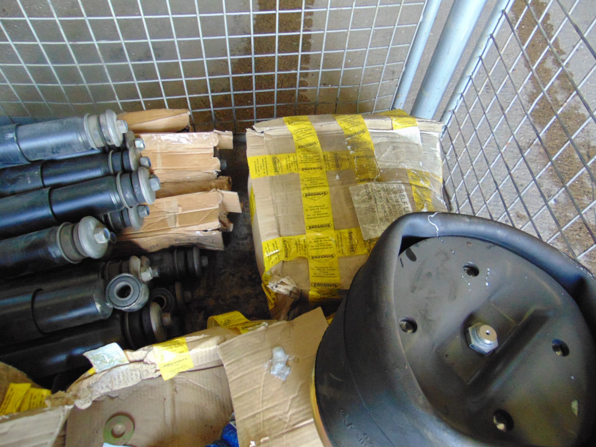 20 x Unissued Leyland Daf Shock Absorbers 4x unissued Broshuis Air Suspension Units - Image 5 of 6