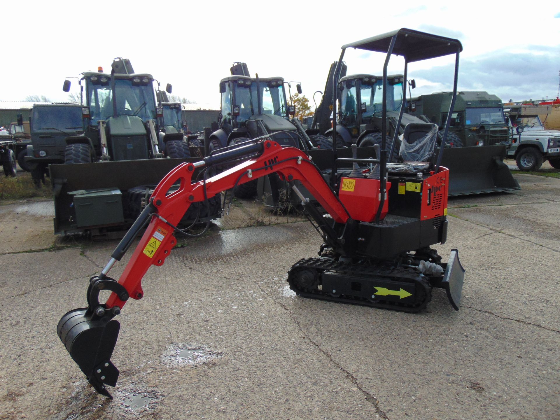 NEW UNUSED 2022 JPC HT12 Mini Excavator - Image 8 of 19