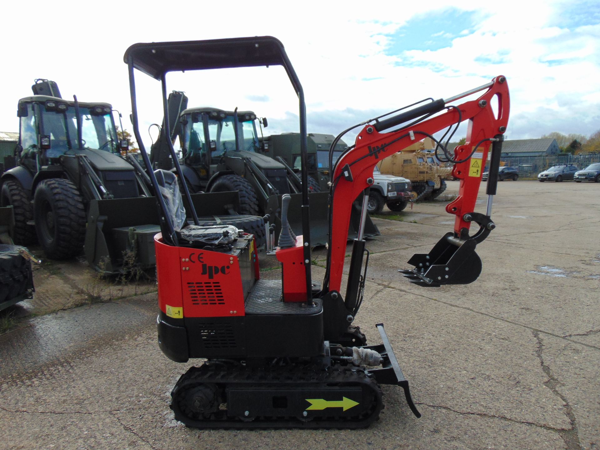 NEW UNUSED 2022 JPC HT12 Mini Excavator - Image 7 of 19