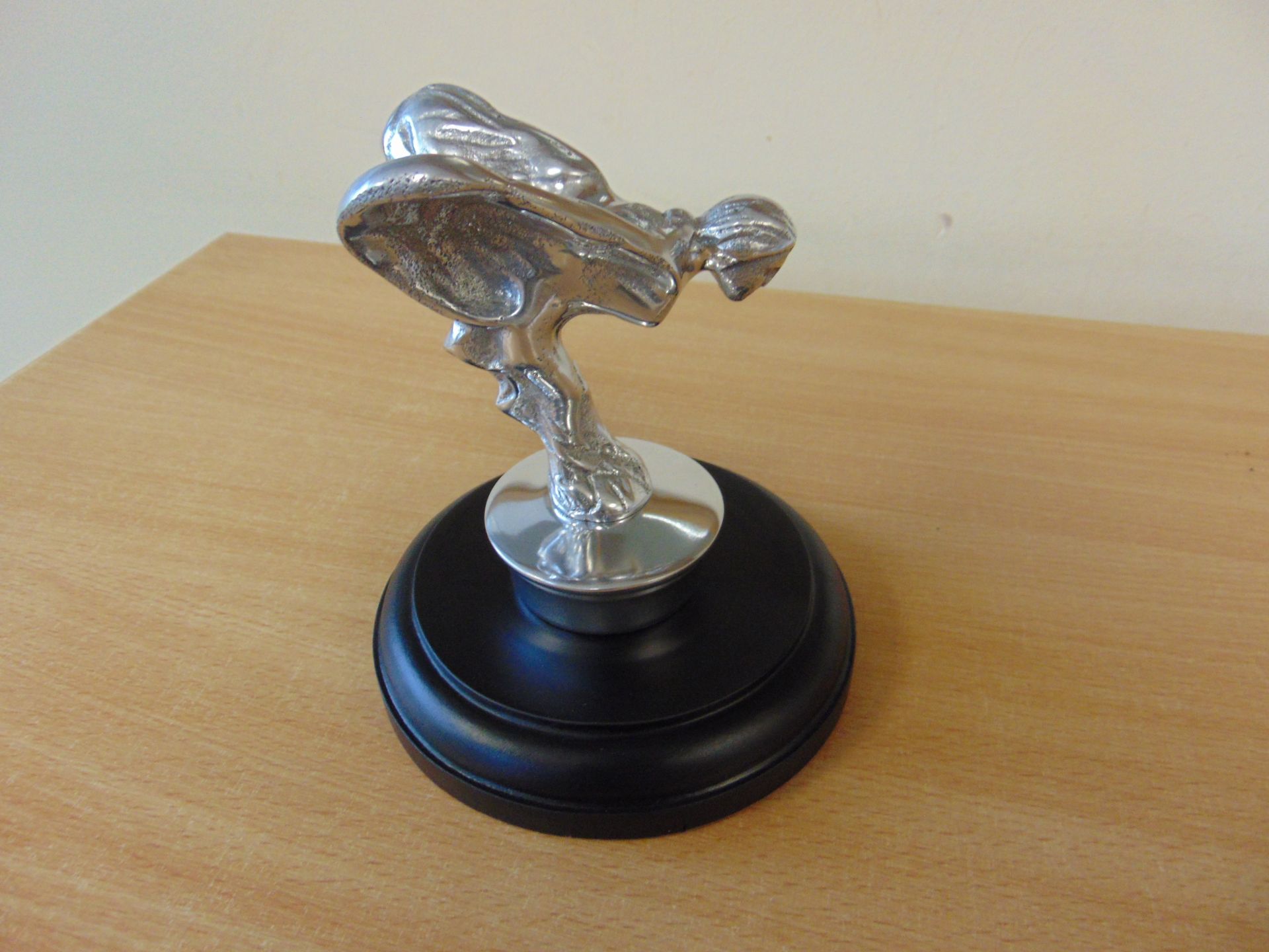 ROLLS ROYCE POLISHED ALUMINIUM SPIRIT OF ECSTACY ON BASE 14CMS X 12CMS