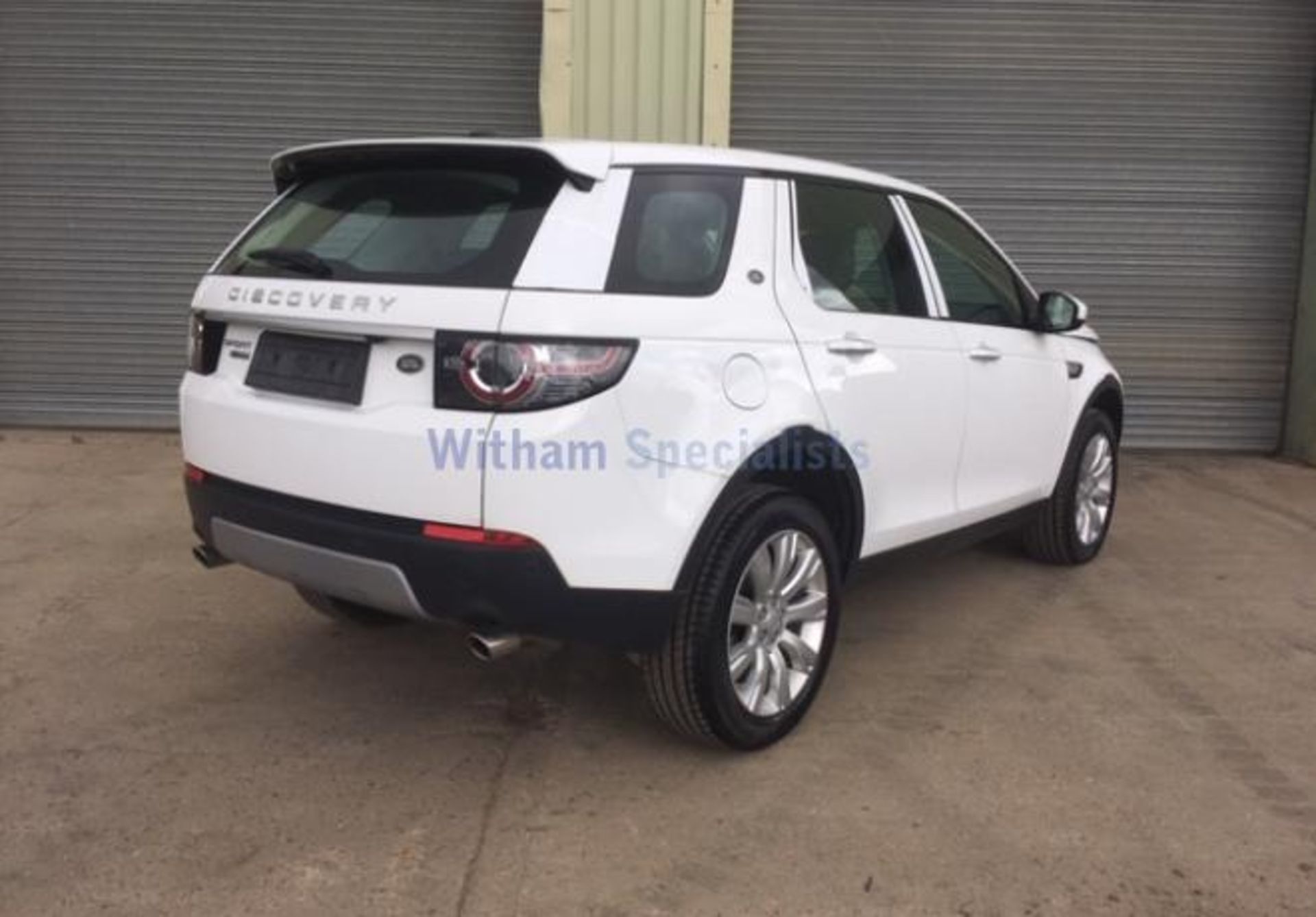 2015 Land Rover Discovery Sport 2.0 GTDI HSE Luxury 4x4 LHD, New and Unused - Image 6 of 18