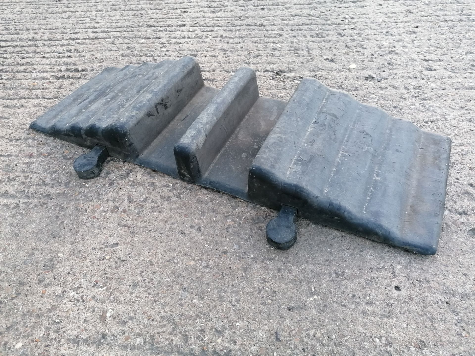 4 x Heavy Duty 2-Channel Cable Protection Ramps Unissued - Image 2 of 3