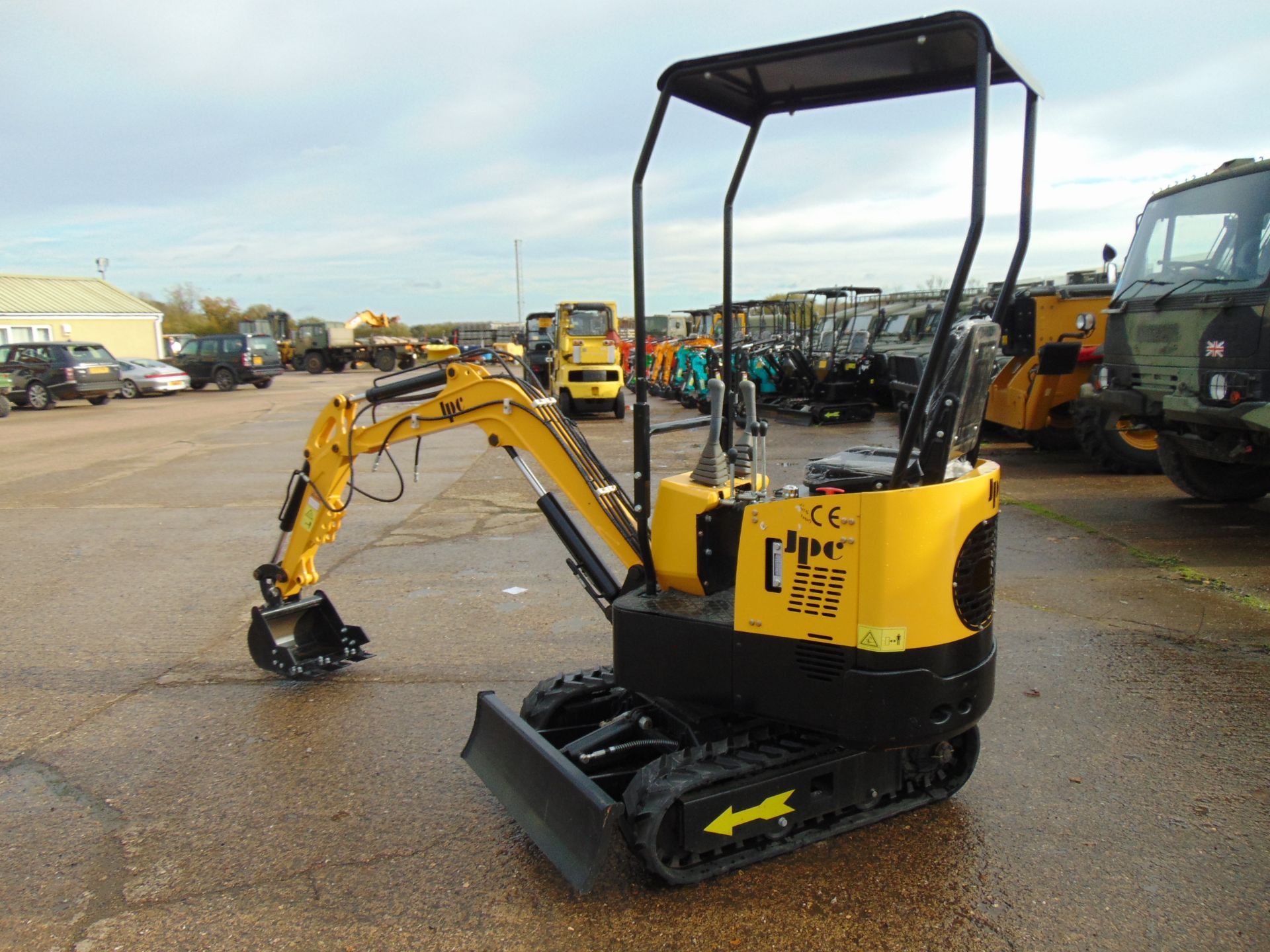 2022 HT12 Mini Excavator - Image 8 of 20