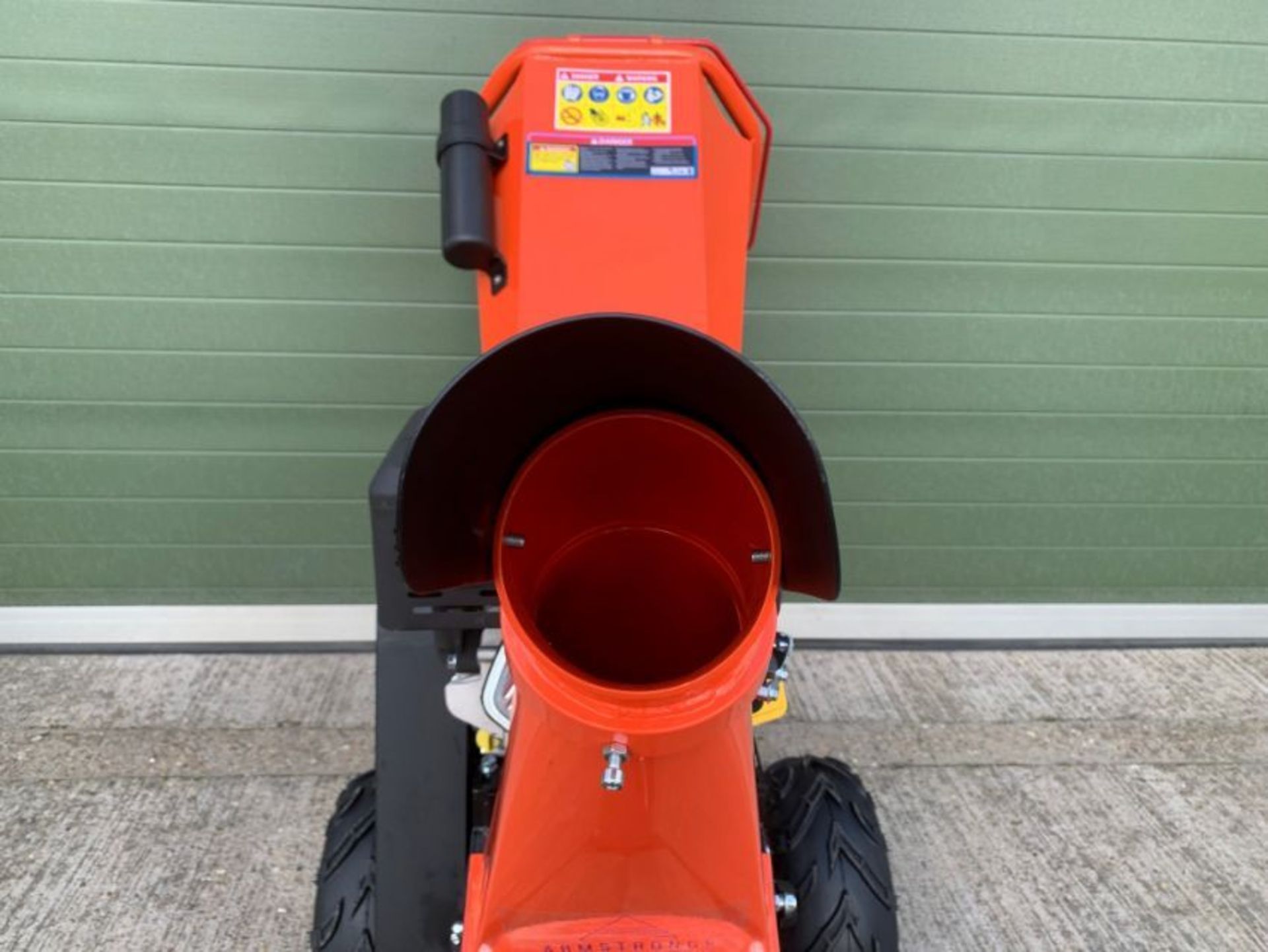 ** BRAND NEW ** Unused Armstrong DR-GS-15H Electric start Petrol Wood Chipper - Image 24 of 34