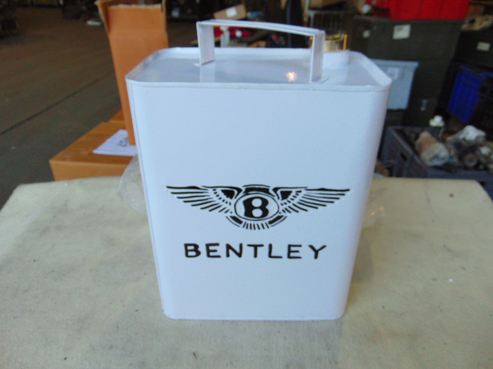 V.Nice Bentley 1 Gall Square Fuel Can c/w Brass Top - Image 2 of 5