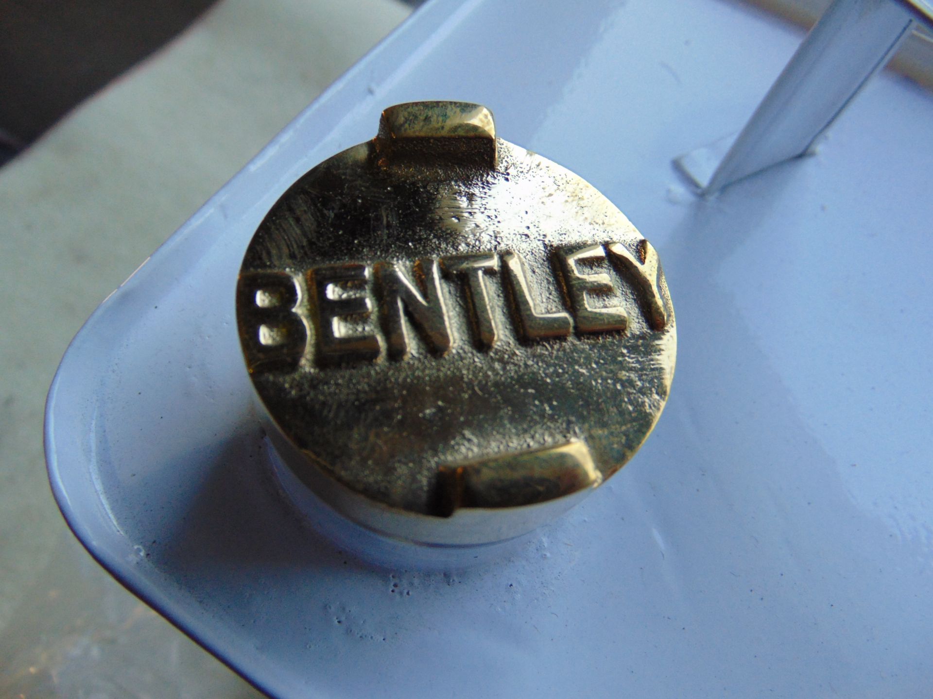 V.Nice Bentley 1 Gall Square Fuel Can c/w Brass Top - Image 4 of 5