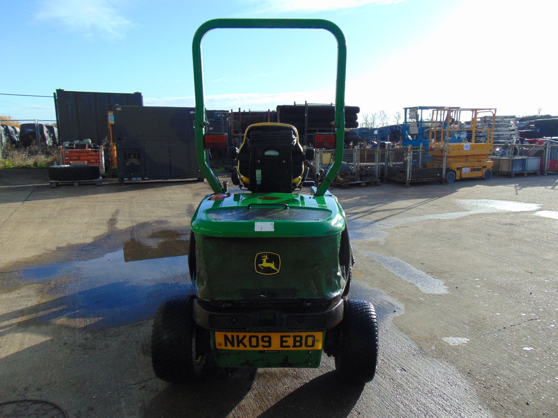 2009 John Deere 1445 Series II Ride On Mower C/W Fast Back Commercial 62 Cutting Deck 2473 HOURS! - Image 5 of 17