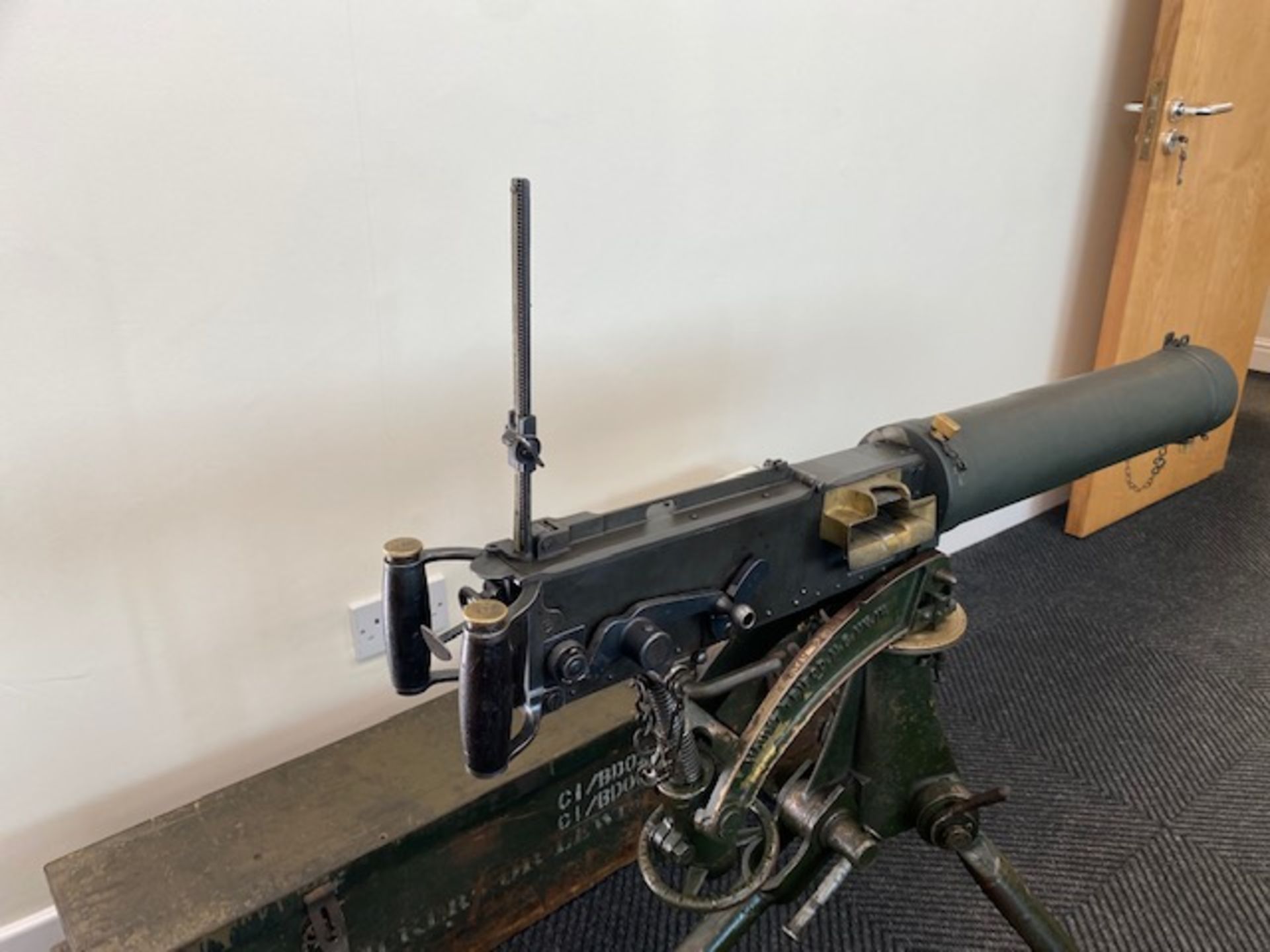 You are bidding on a Very Rare Vickers .303 machine gun, deactivated to current EU standards - Image 3 of 35