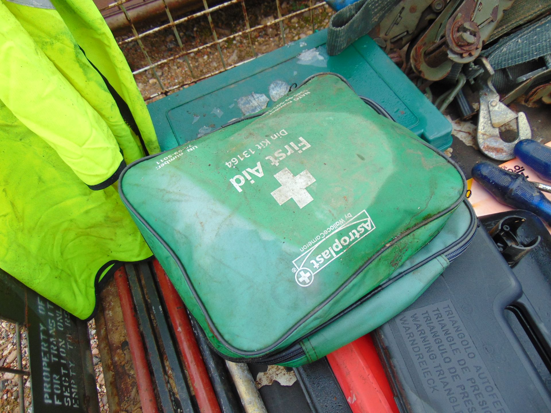 Tools, Camo Net Poles, Ratchets & Straps, First Aid Kits, Exhaust Disposal Hose etc - Image 4 of 9