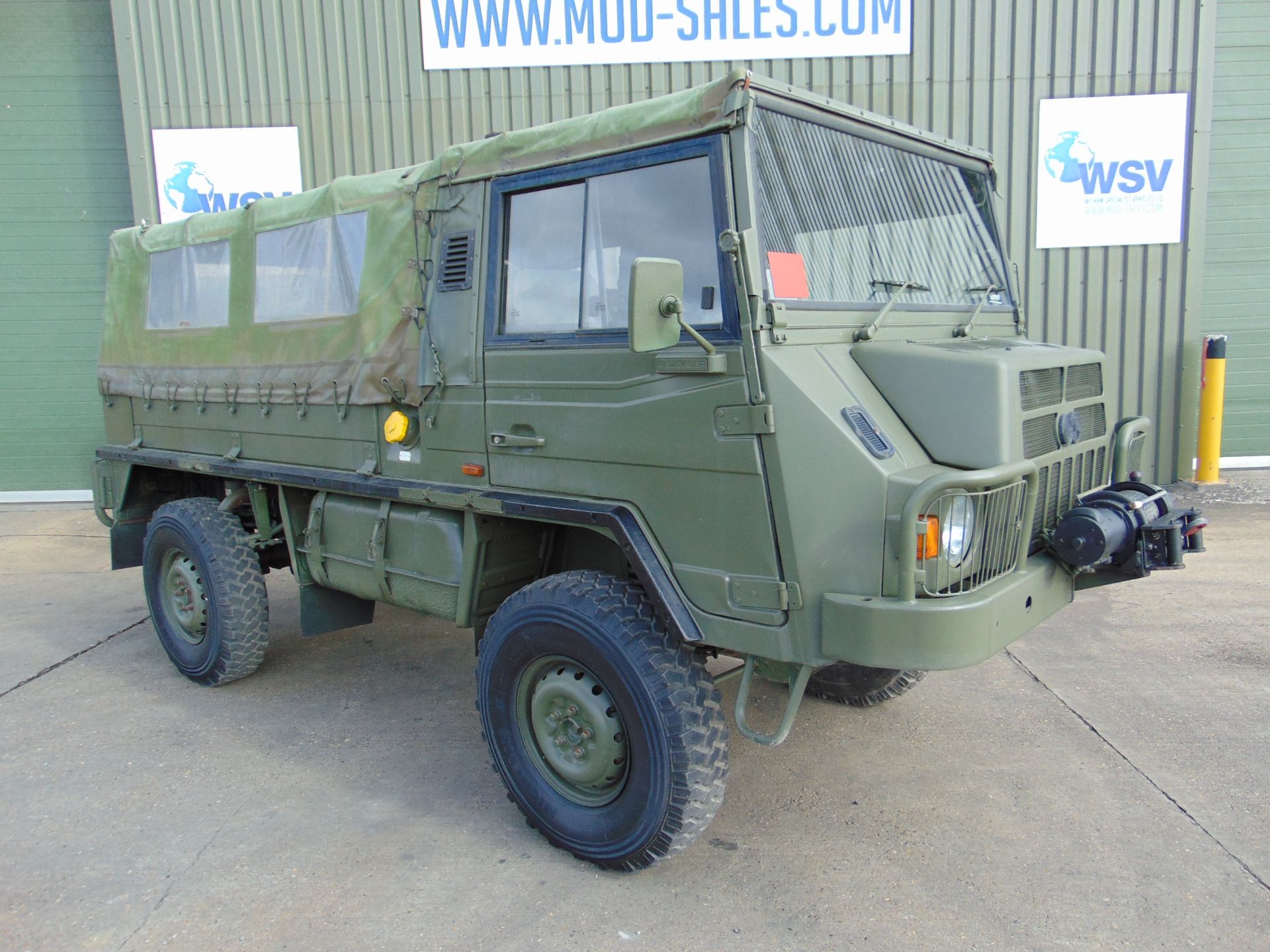 Military Specification Pinzgauer 716 4X4 Soft Top ONLY 26,686 MILES! - Image 2 of 36