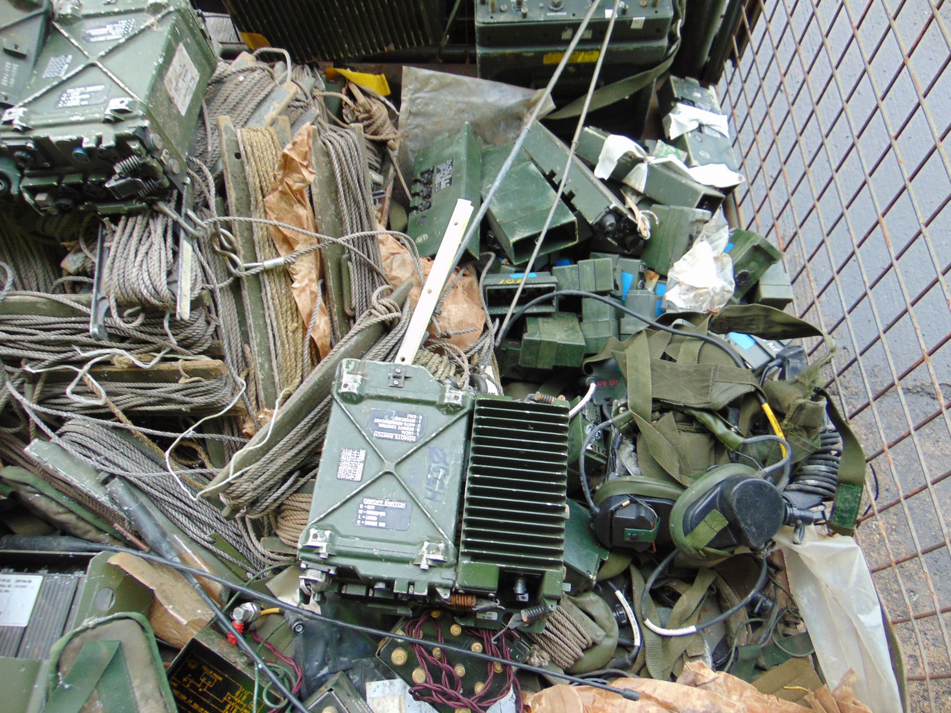 Stillage of Clansman Radio Equipment inc Transmitter Receivers, Charges etc etc - Image 5 of 6