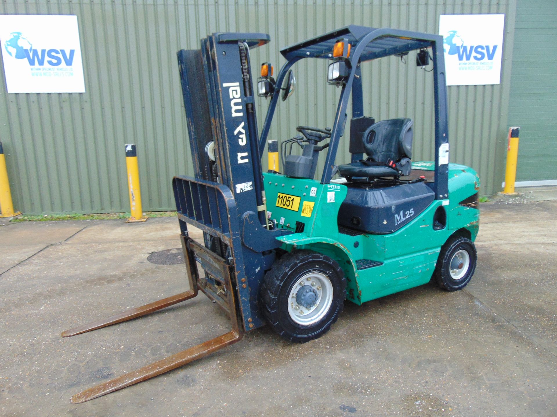 Maximal M25 2500Kg Diesel Fork Lift Truck