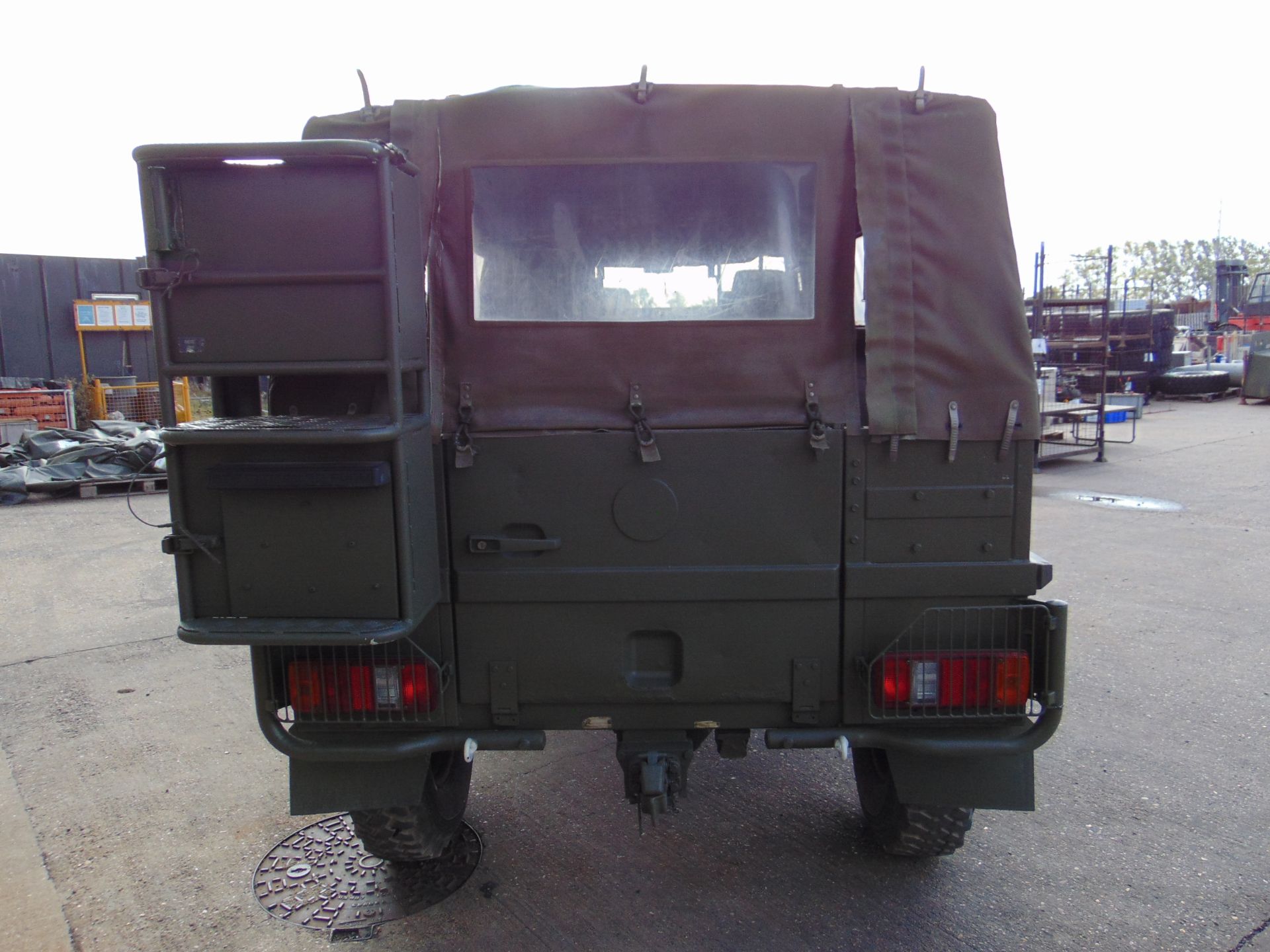 Military Specification Pinzgauer 716 4X4 Soft Top ONLY 26,686 MILES! - Image 8 of 36