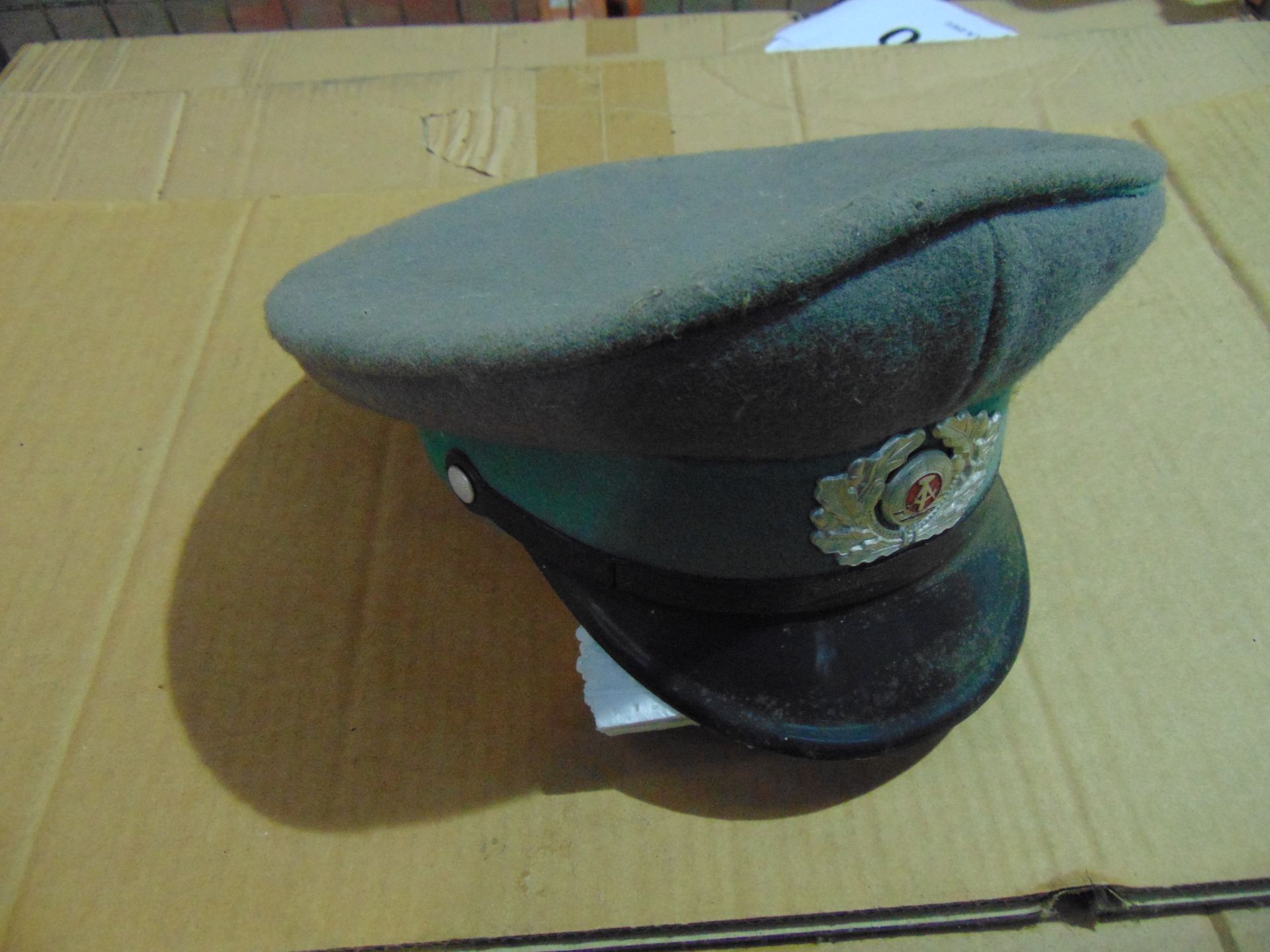 RARE EAST GERMAN NVA HAT WITH ORIGINAL BADGE - EXCELLENT CONDITION - Image 2 of 9