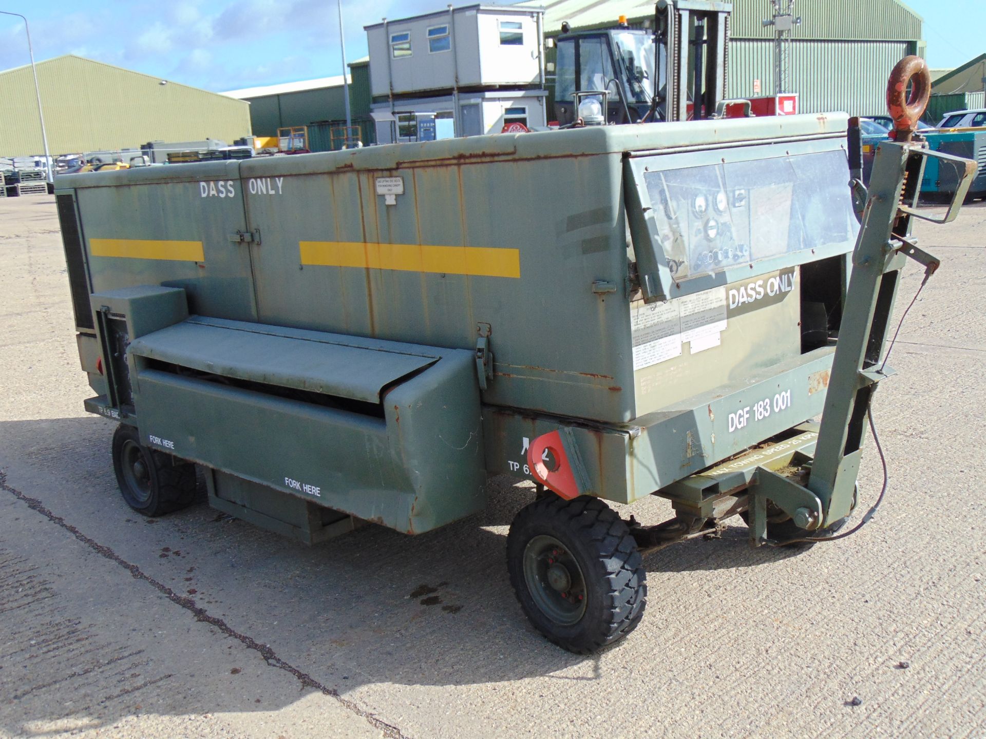 Houchin Twin Axle 60 KVA 48KW Aircraft Ground Power Unit c/w Cummins Engine - Image 4 of 17