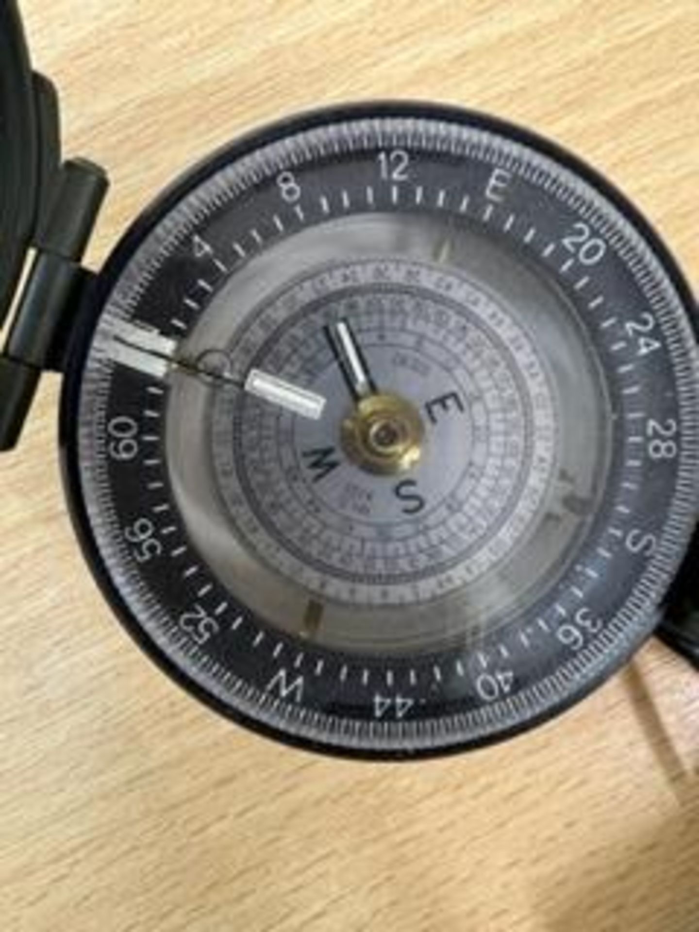 UNISSUED FRANCIS BAKER BRITISH ARMY PRISMATIC COMPASS NATO MARKS IN MILS - Image 4 of 7