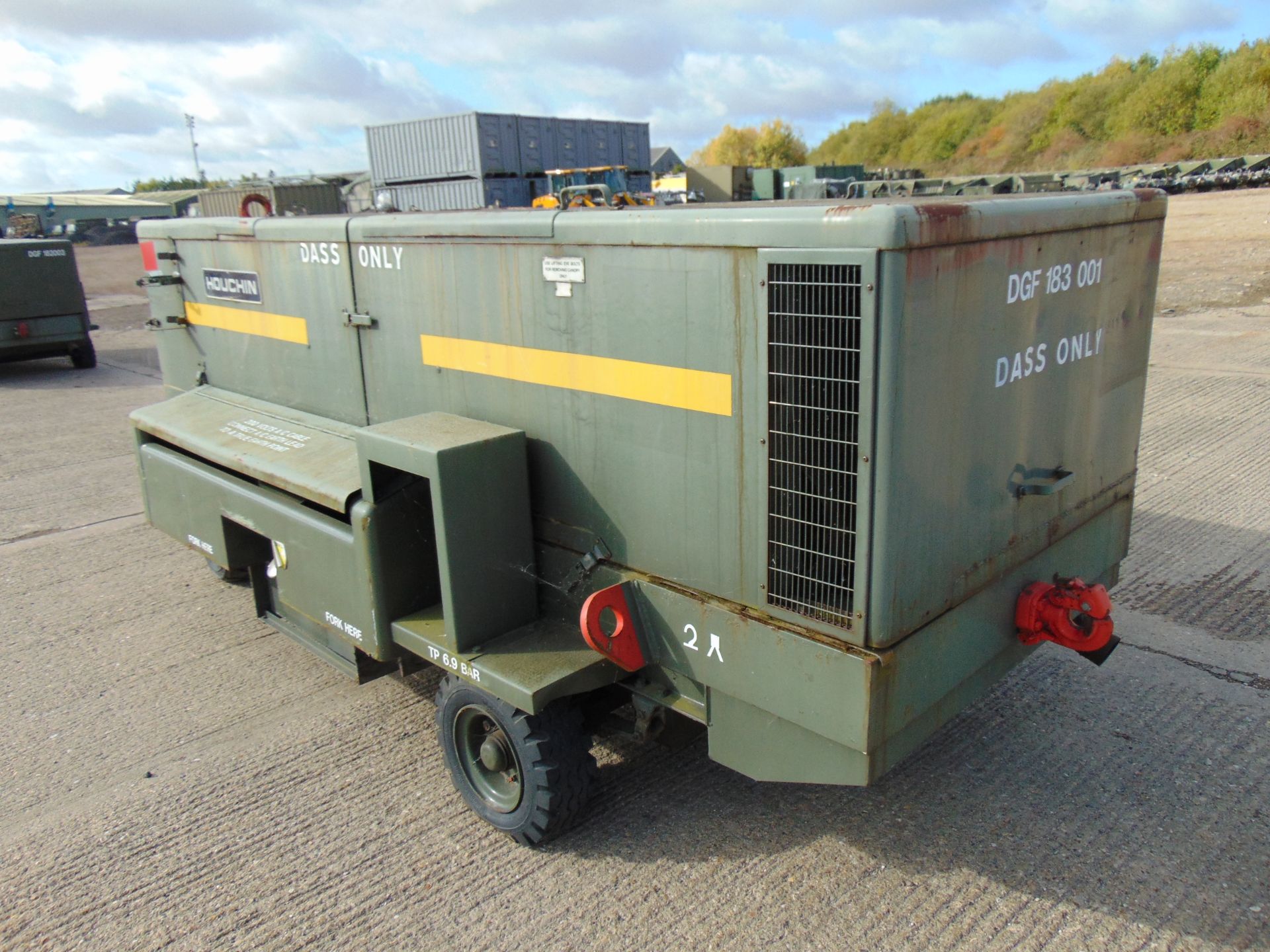 Houchin Twin Axle 60 KVA 48KW Aircraft Ground Power Unit c/w Cummins Engine - Image 8 of 17