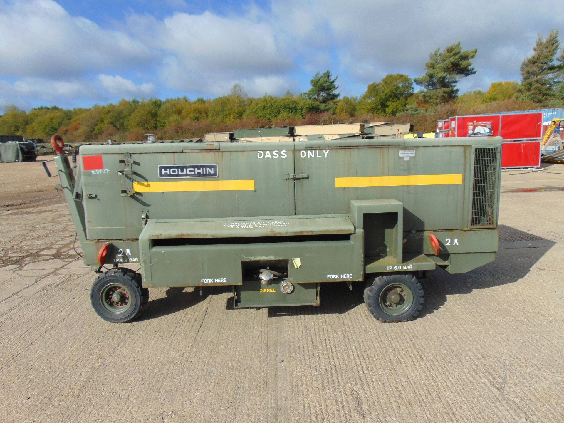 Houchin Twin Axle 60 KVA 48KW Aircraft Ground Power Unit c/w Cummins Engine