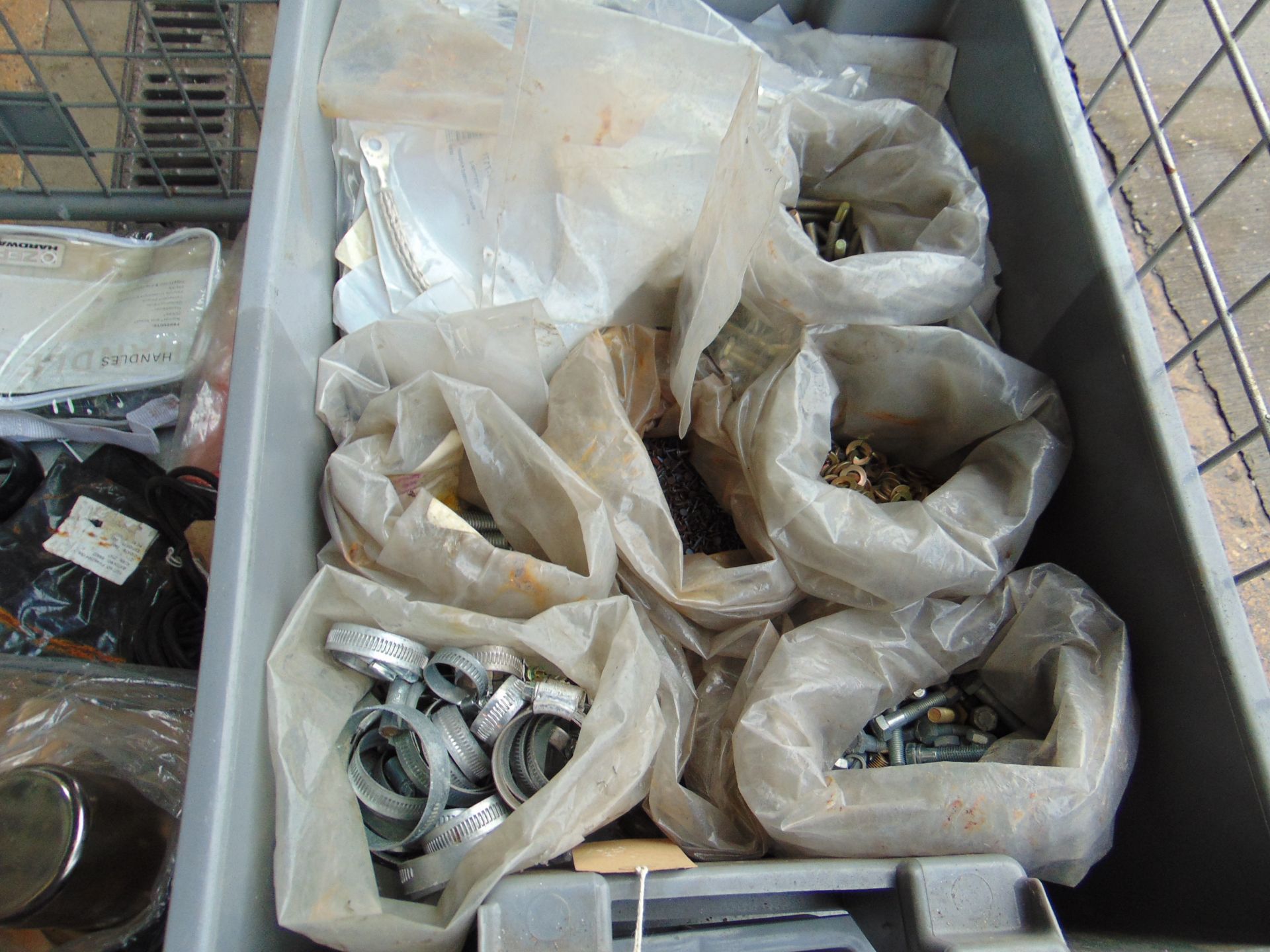 1 x Stillage of Nut, Bolts, Clips, Bearings etc - Image 2 of 6