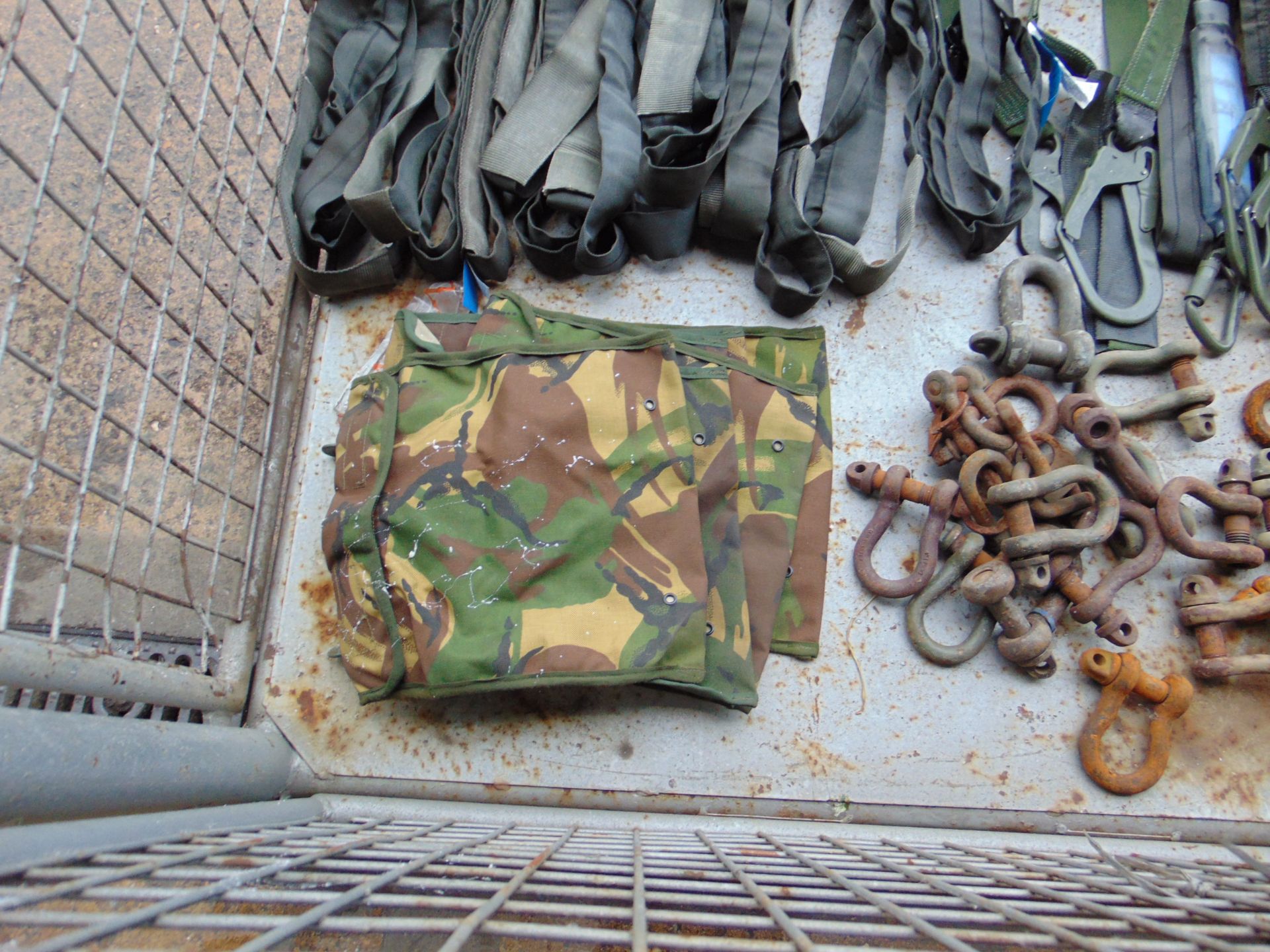 1 x Stillage of Recovery Strops Shackles etc - Image 4 of 5