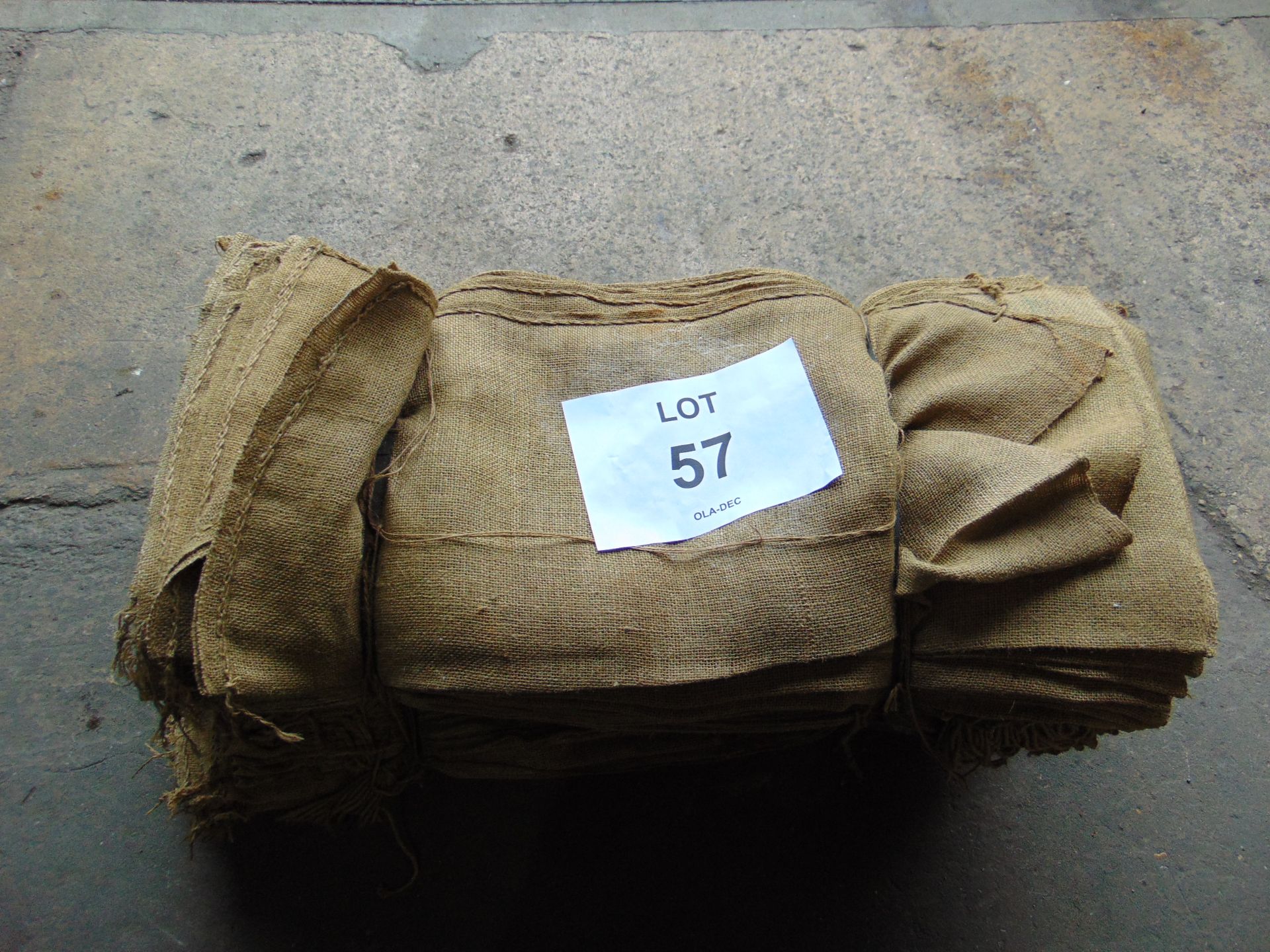 2 x Packs of Standard British Army Hessian Sand Bags Approx 150 - Image 3 of 3