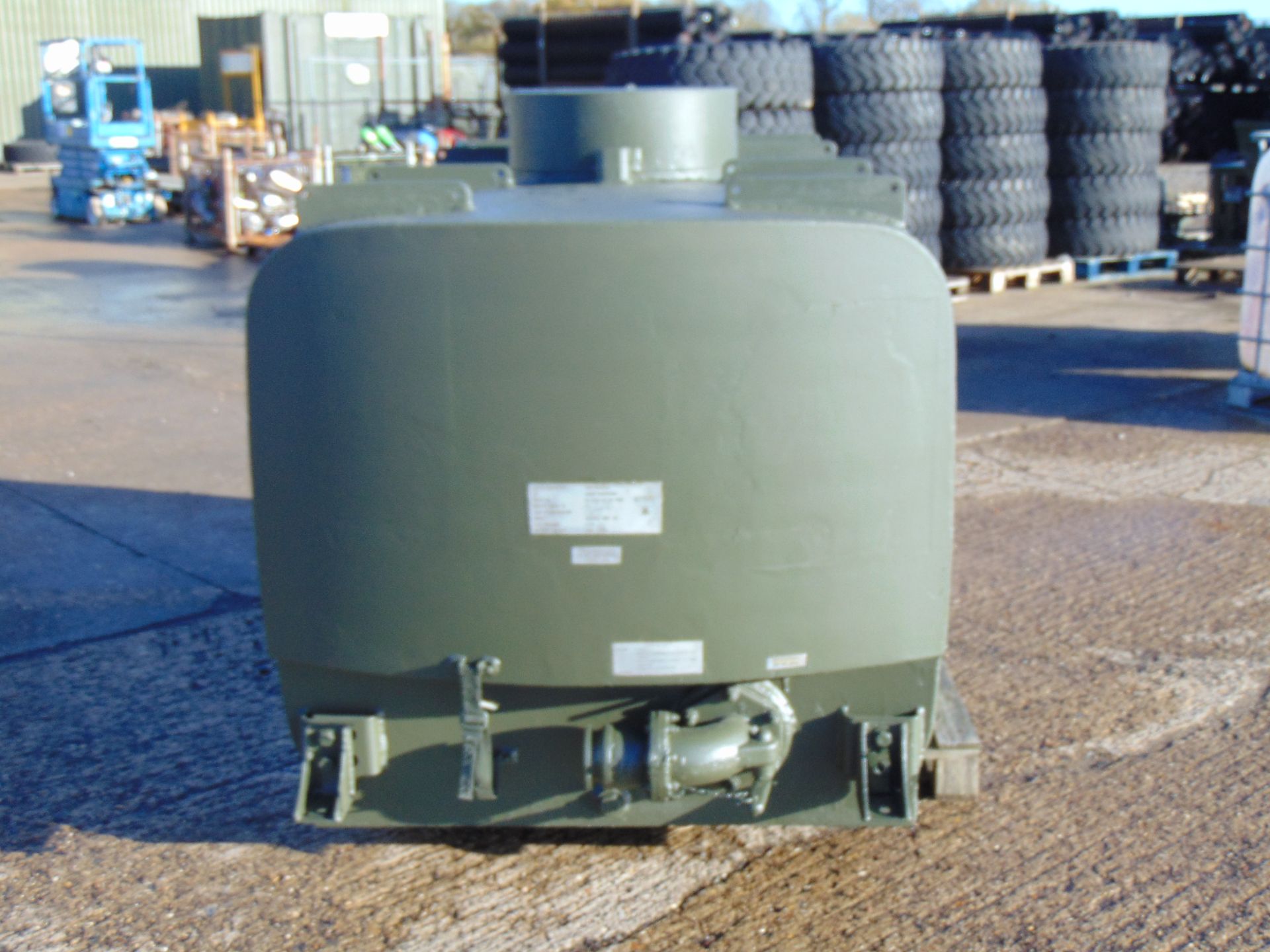 Gloster Saro 2,200Ltr Aluminium Fuel/Fluid Distribution Tank - Image 2 of 16