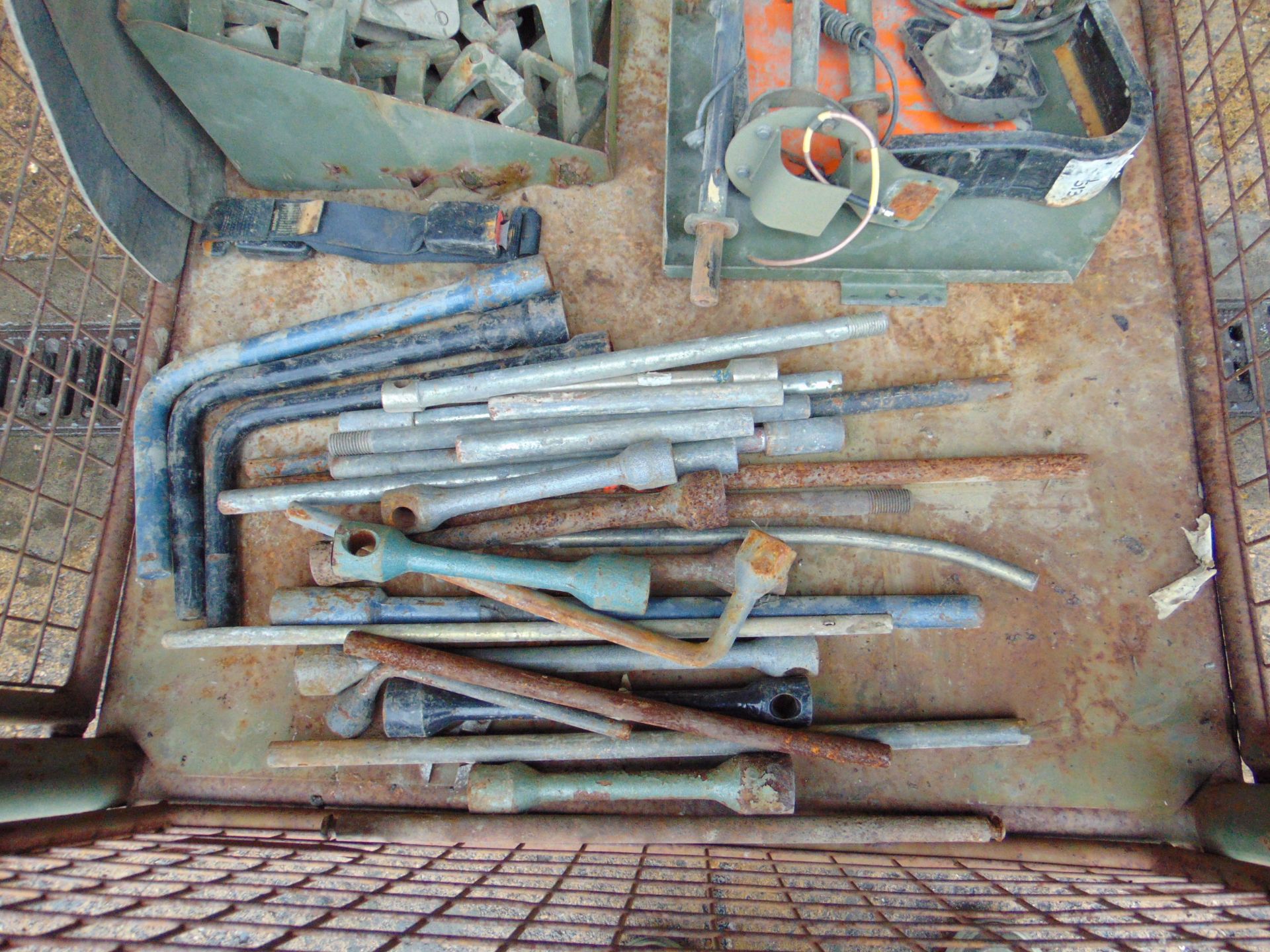 1 x Stillage of Tools, Vehicle Container Clamps, Antennas etc - Image 2 of 5