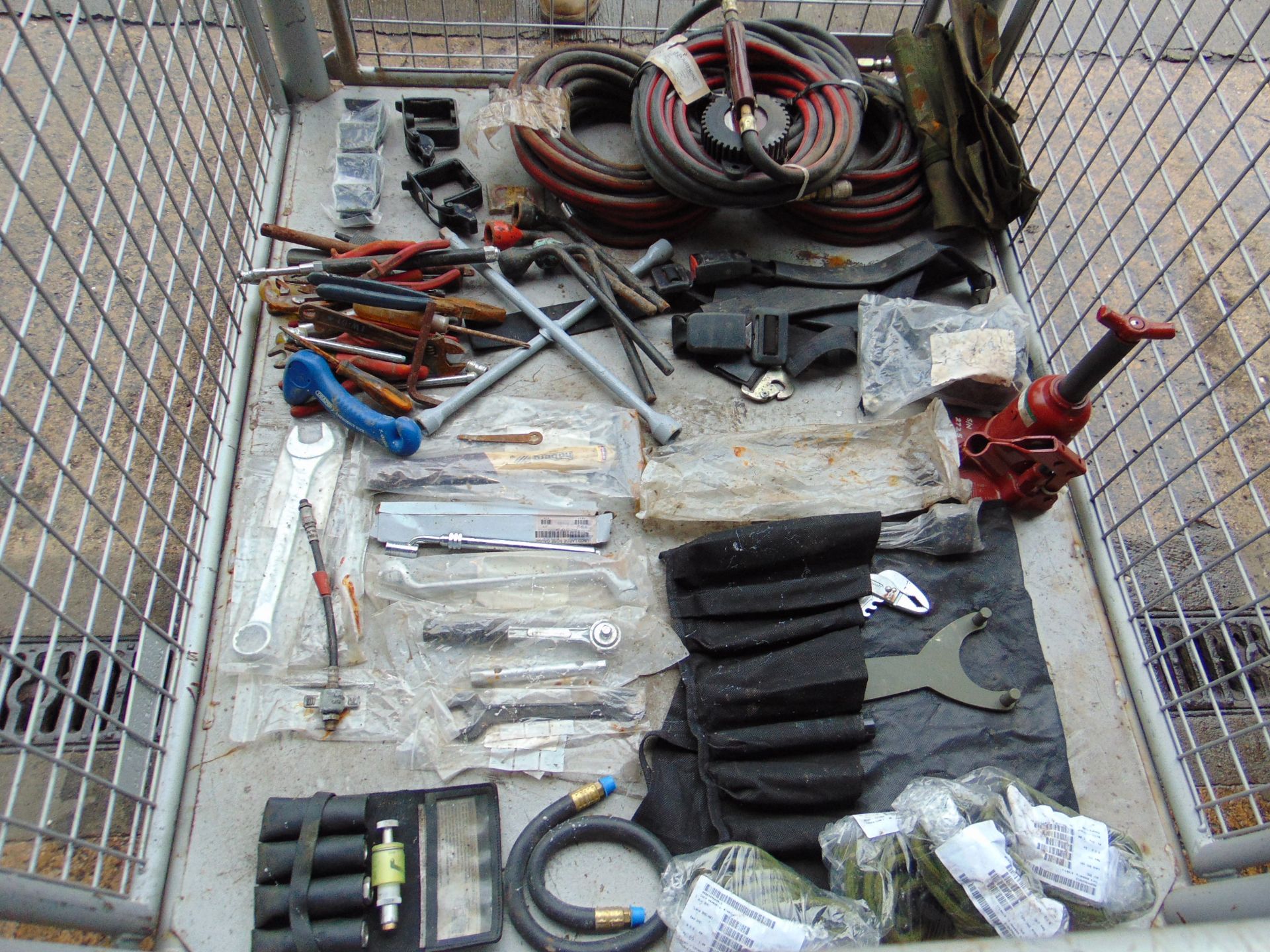 1 x Stillage of Tools Tyre, Inflators etc - Image 5 of 5