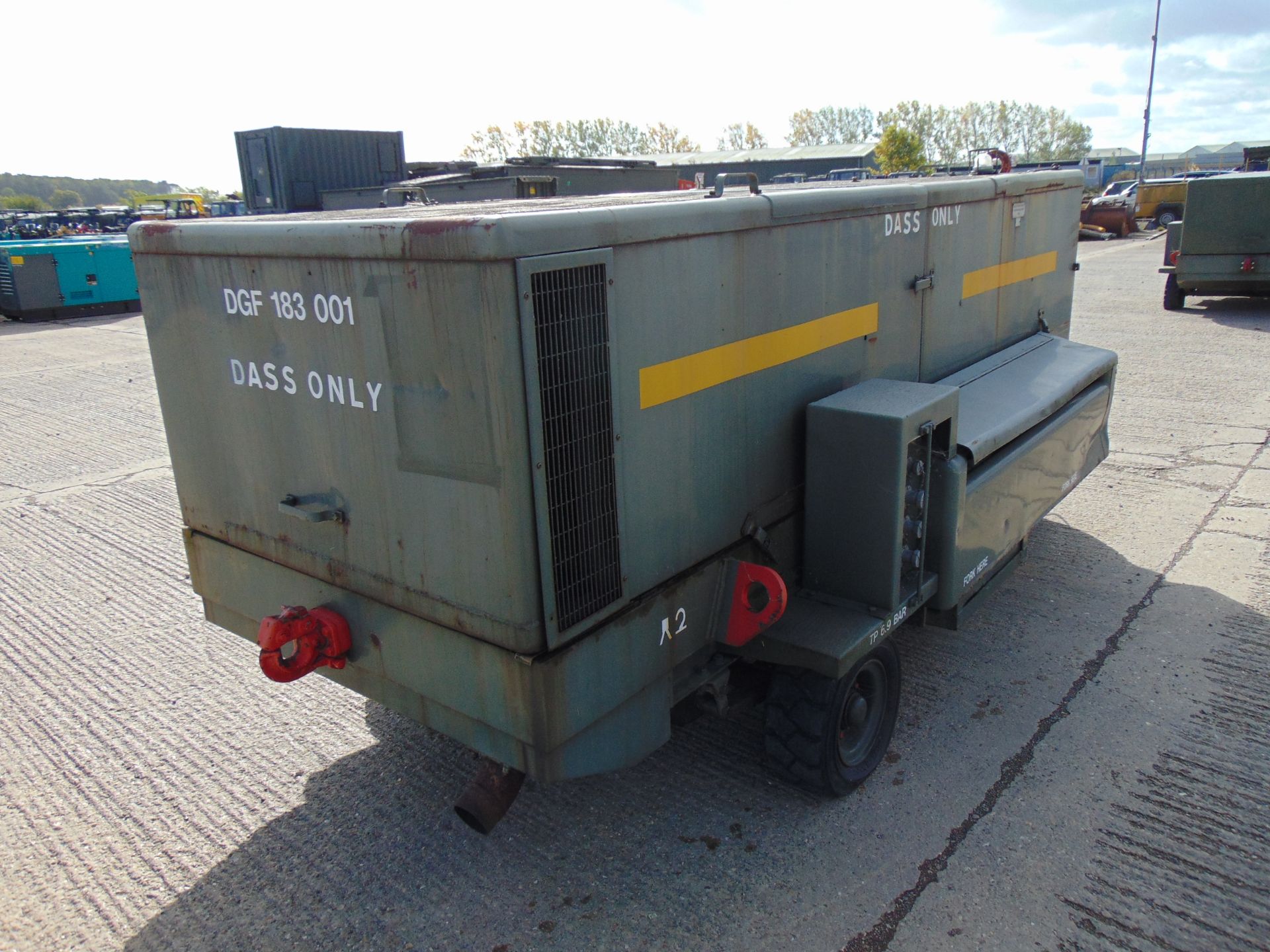 Houchin Twin Axle 60 KVA 48KW Aircraft Ground Power Unit c/w Cummins Engine - Image 6 of 17