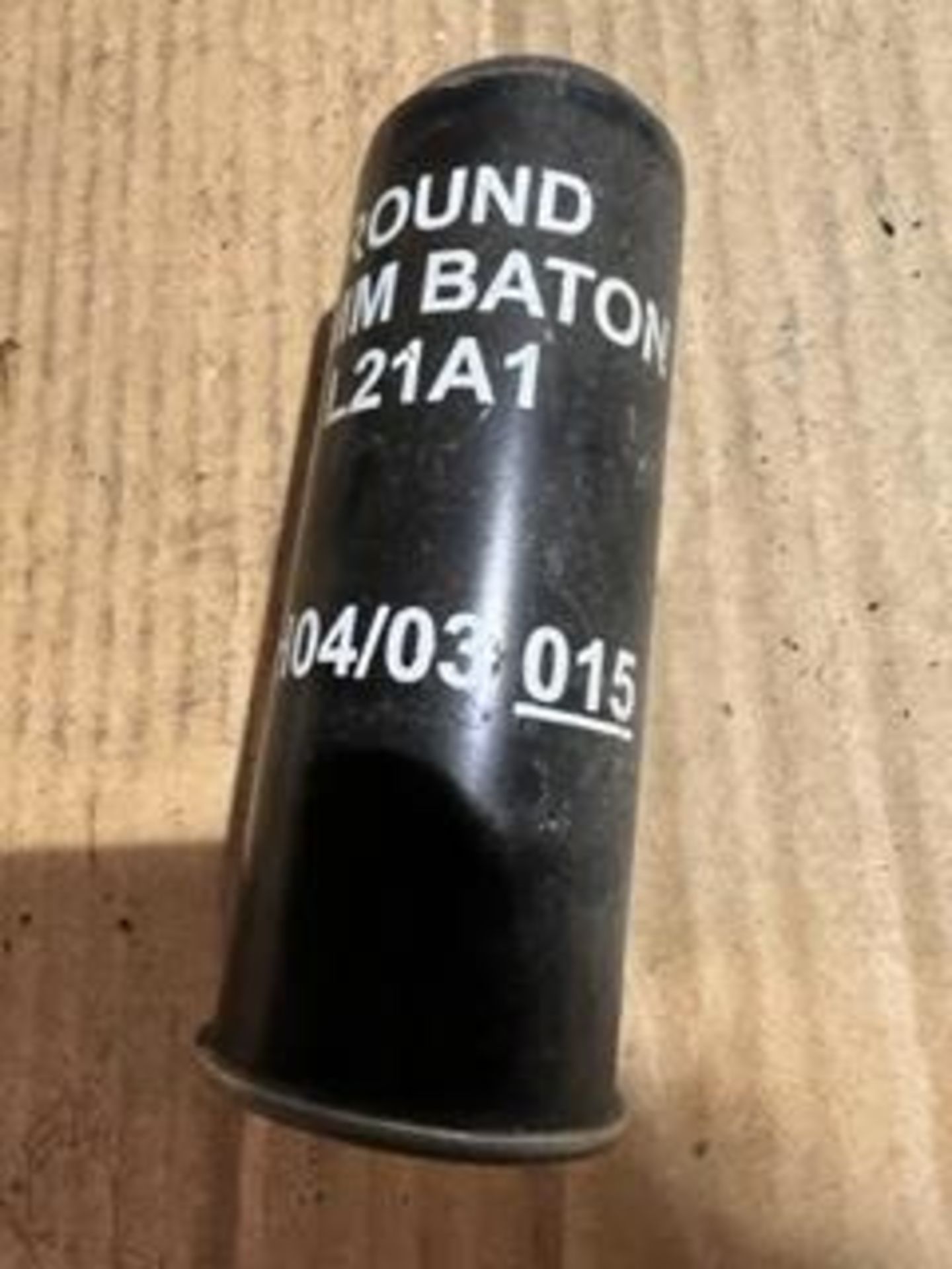 5 x Inert L12A1 37 MM Rubber Baton Rounds - Image 4 of 5