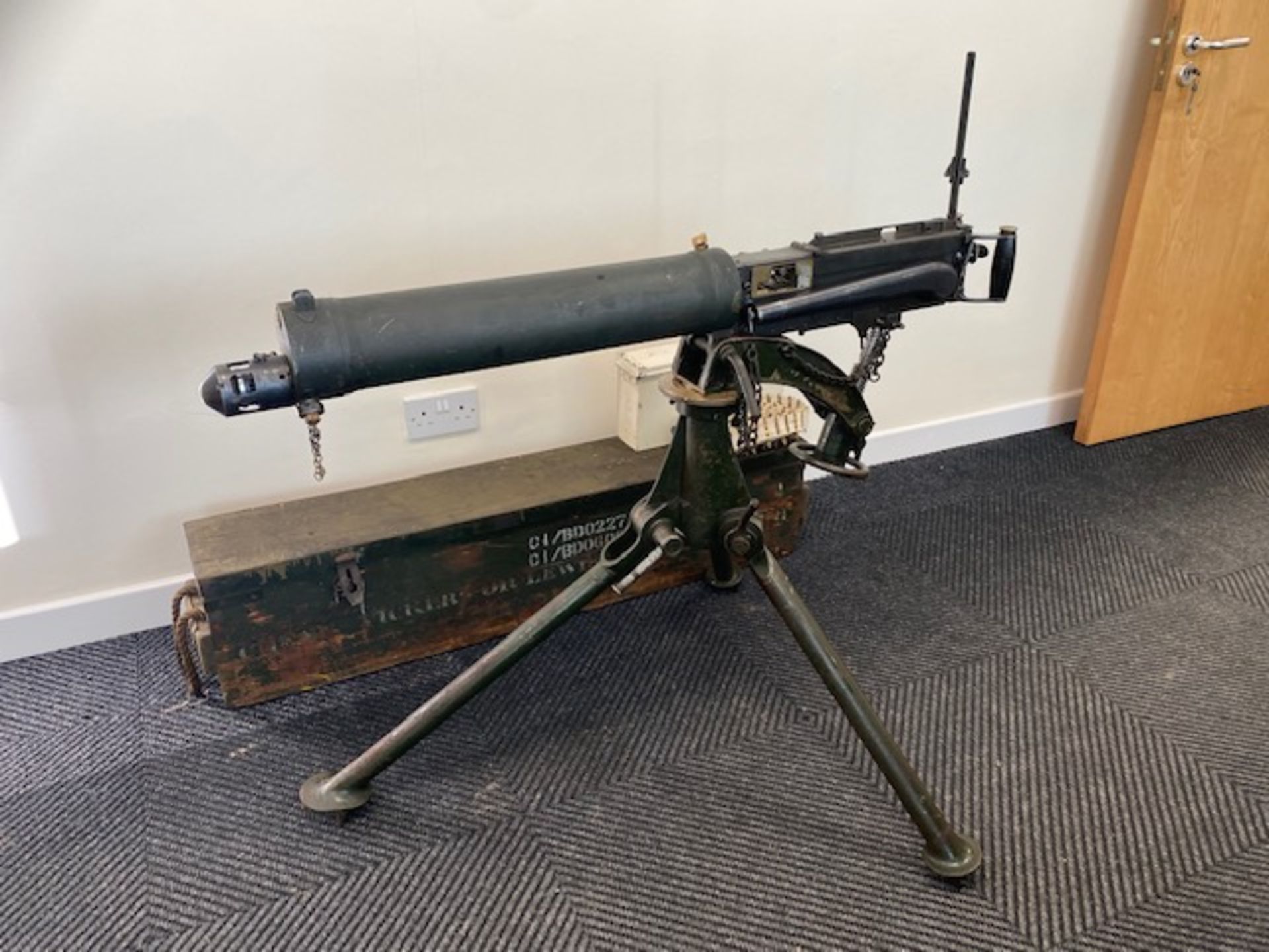 You are bidding on a Very Rare Vickers .303 machine gun, deactivated to current EU standards - Image 8 of 35