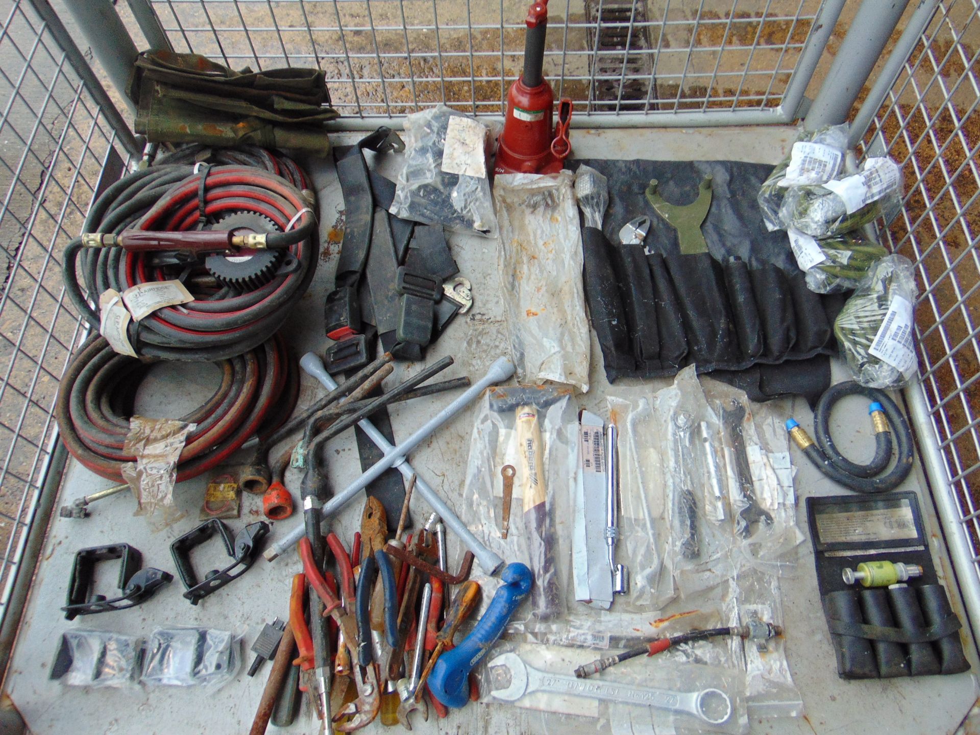 1 x Stillage of Tools Tyre, Inflators etc - Image 4 of 5