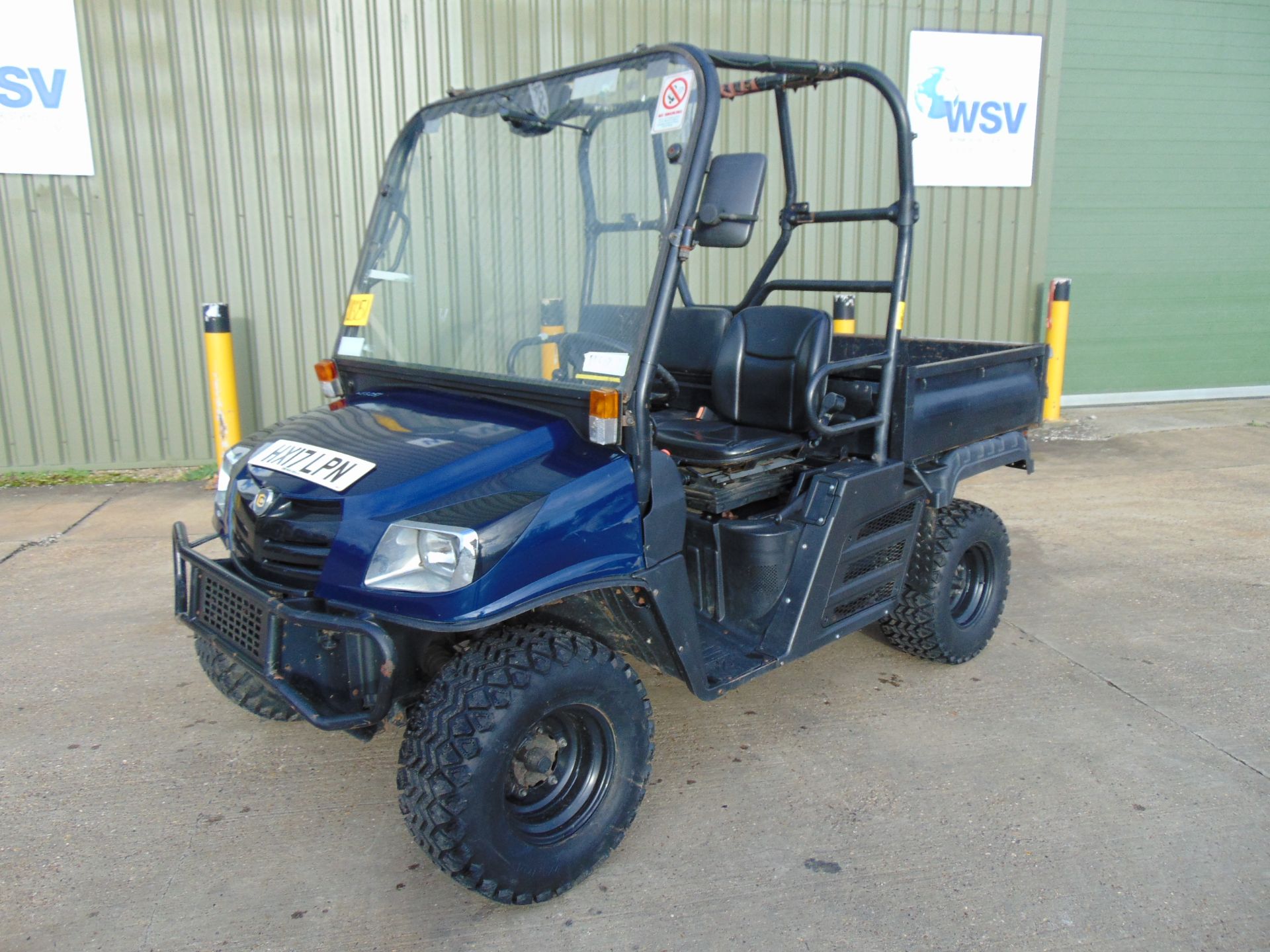 2017 Cushman XD1600 4x4 Diesel Utility Vehicle Showing 805 hrs