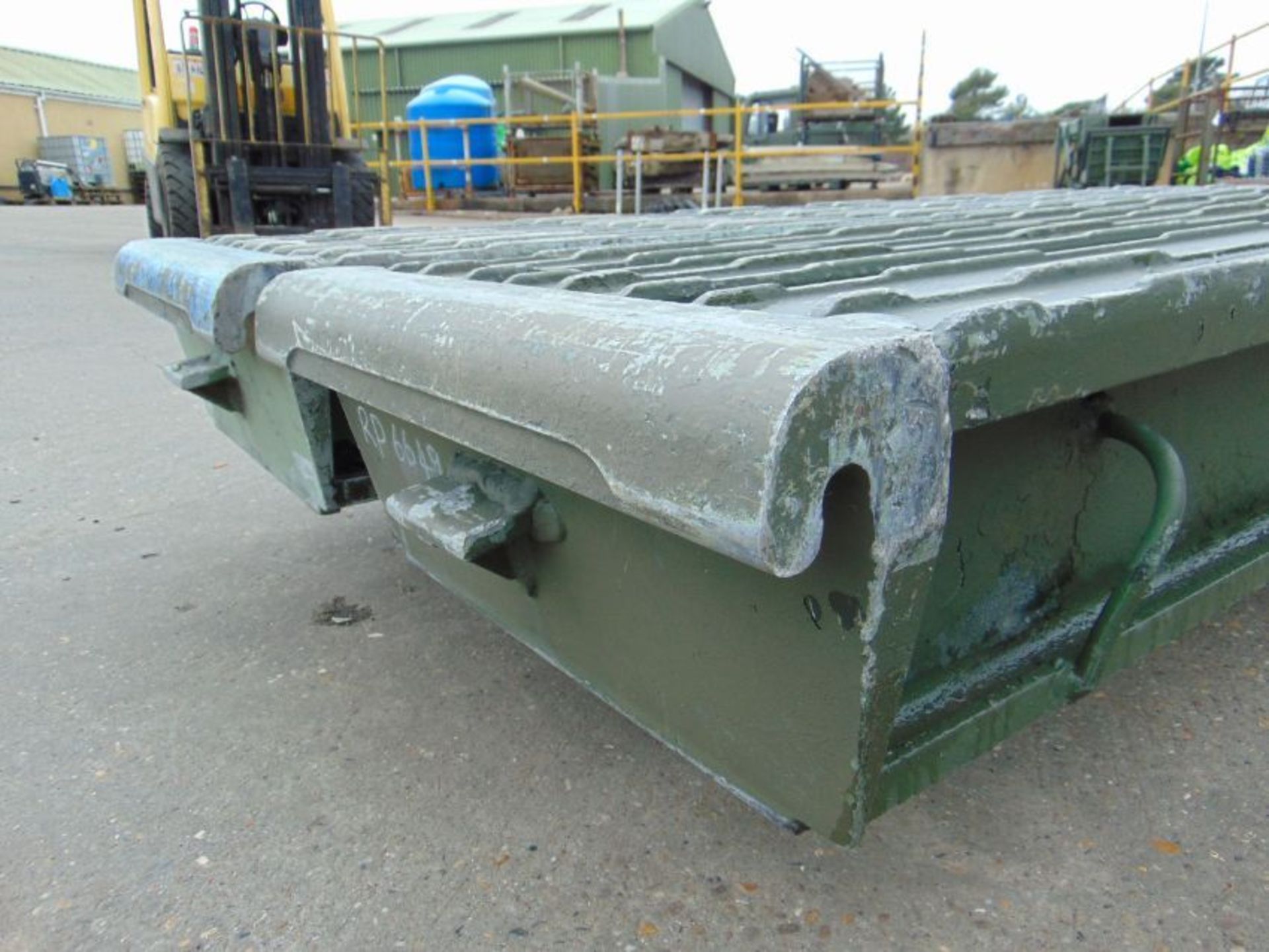 Pair of Very Heavy Duty Aluminium Clip on Vehicle Loading Ramps, 3 m long, 0.54 m wide - Image 6 of 6