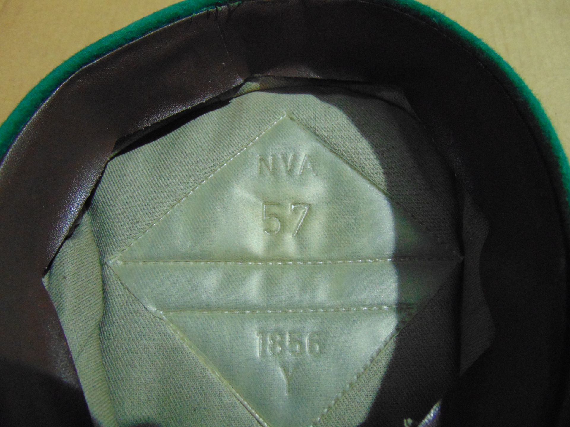 RARE EAST GERMAN NVA HAT WITH ORIGINAL BADGE - EXCELLENT CONDITION - Image 9 of 9