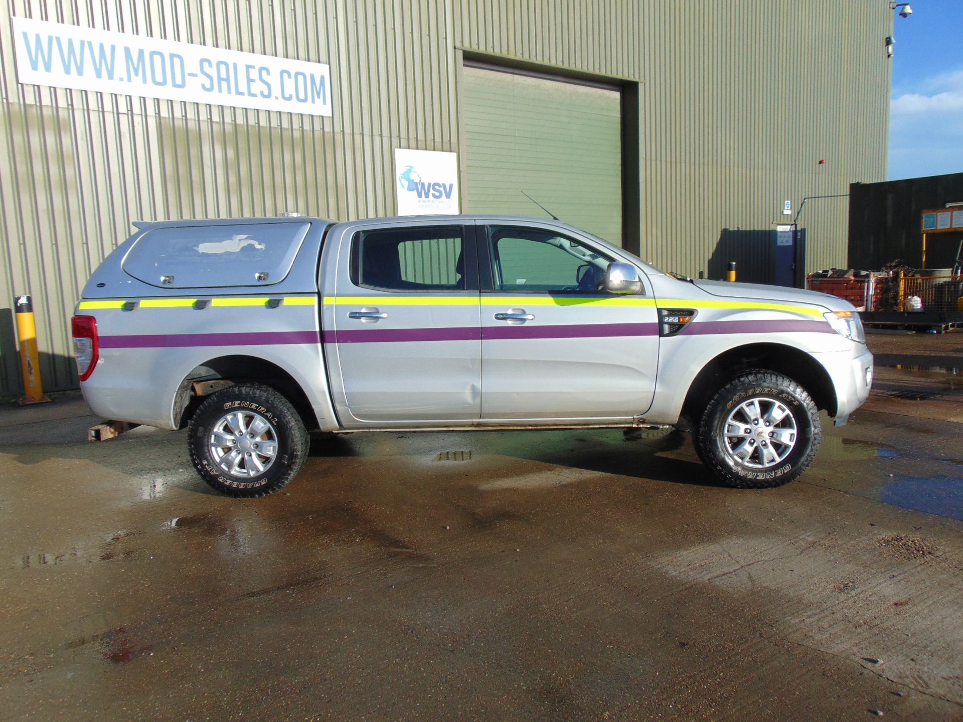 UK National Park 1 Owner 2014 Ford Ranger 2.2 6 Speed Double Cab ONLY 80,917 Miles! - Image 8 of 35