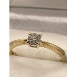 9ct yellow gold diamond solitaire ring 0.25cts, hallmarked 375. Approx size N