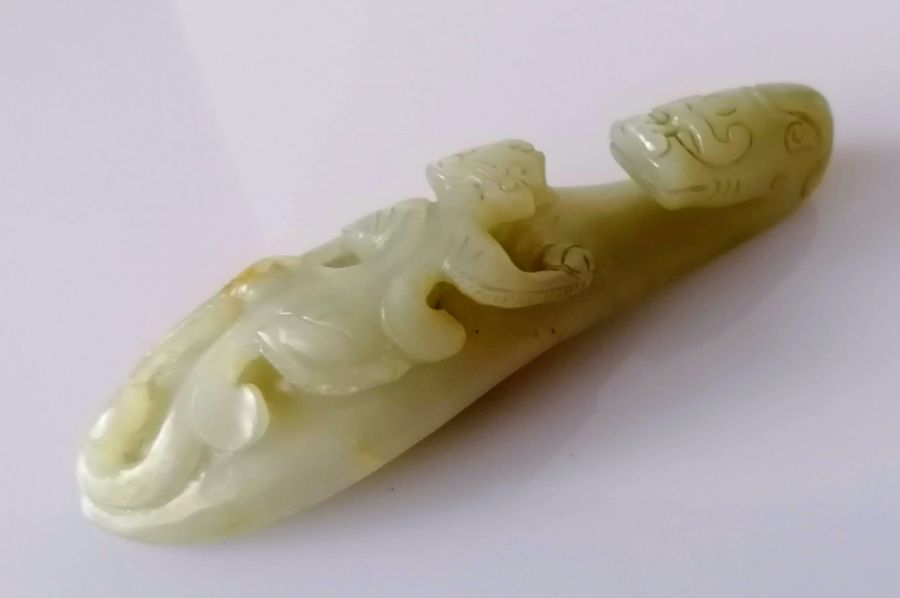 A 19th century Chinese jade belt buckle hook with dragon head carving and chilong surmount to shaft, - Image 3 of 4