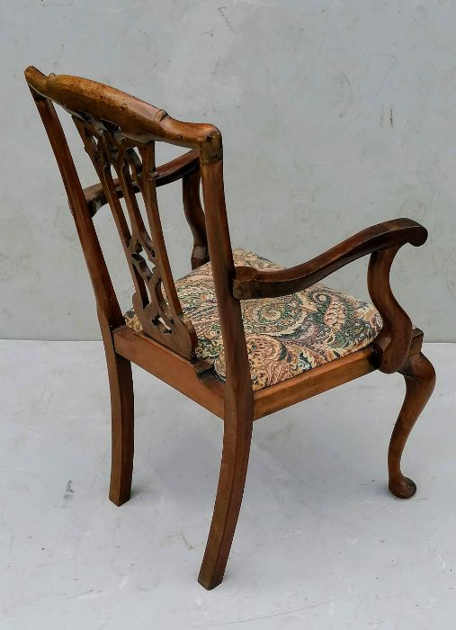 A Georgian mahogany-framed carver chair in the Chippendale style with urn-shape splat, drop in seat - Image 2 of 2